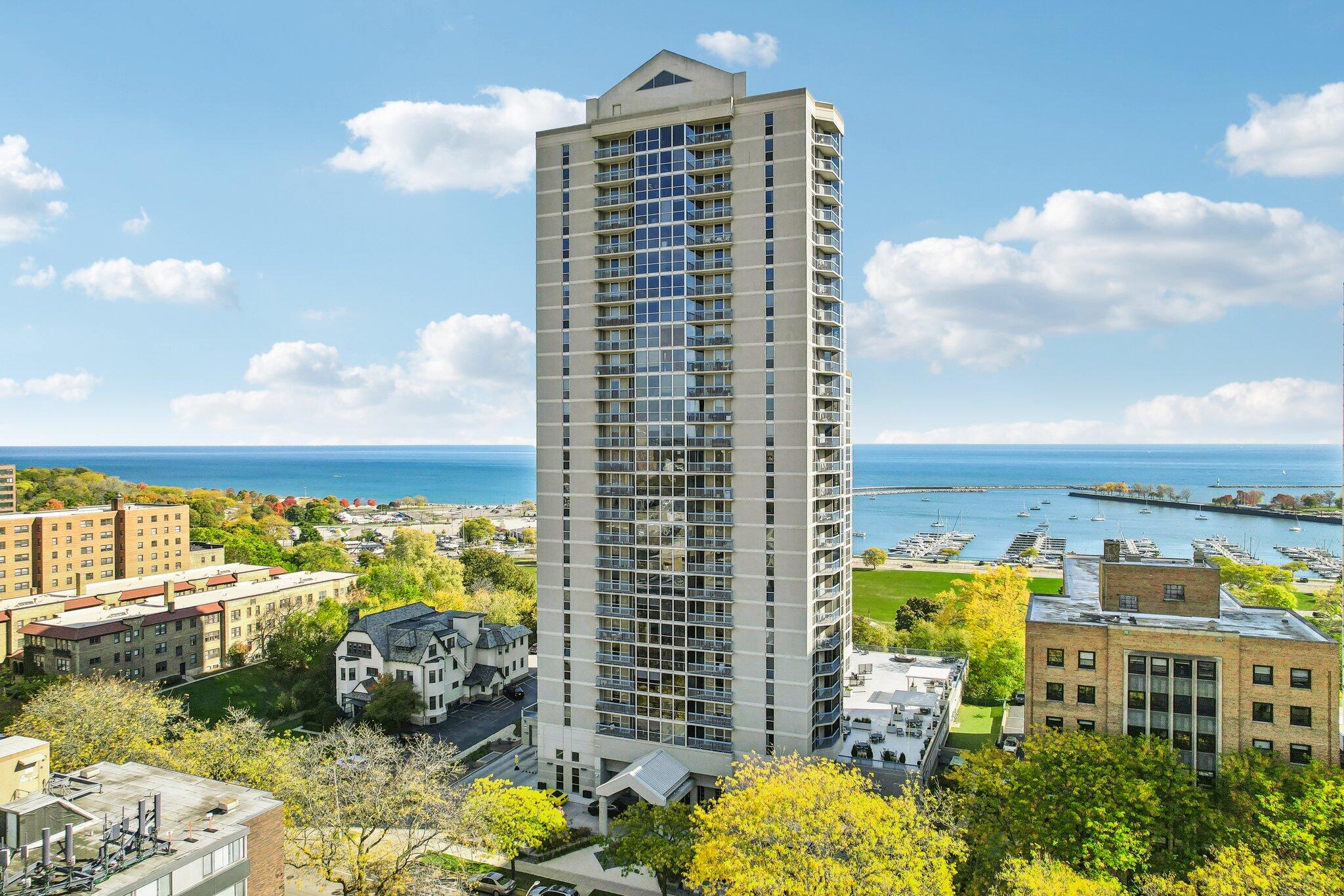 1660 N Prospect Ave Unit: 1510
