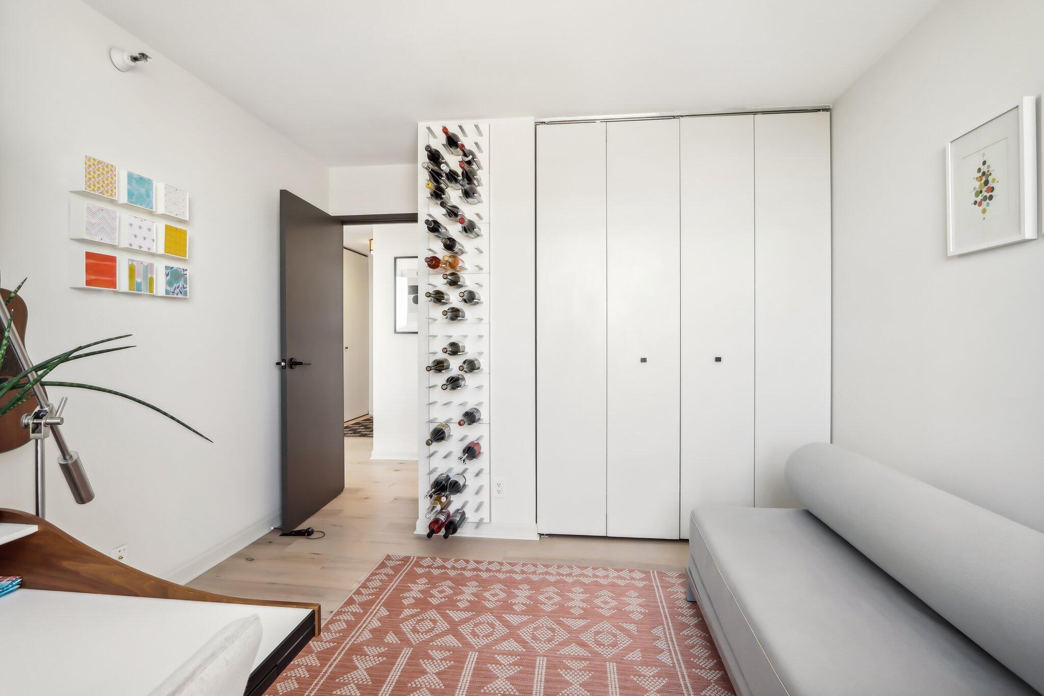 1660 N Prospect Ave Unit: 1510