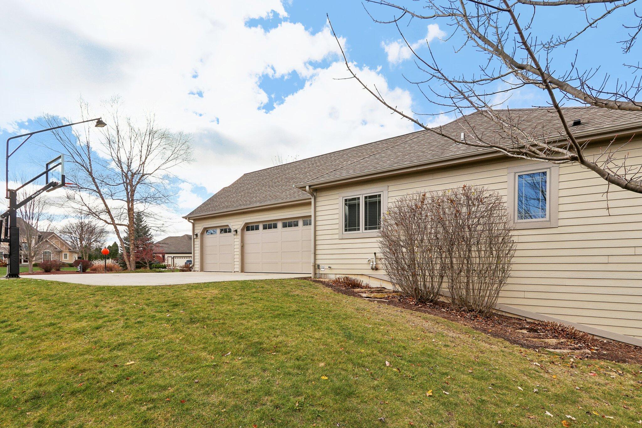 W188S8923 Creekside Ct