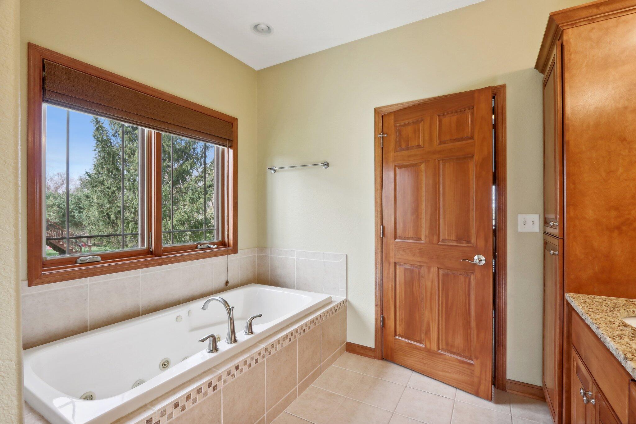 W188S8923 Creekside Ct