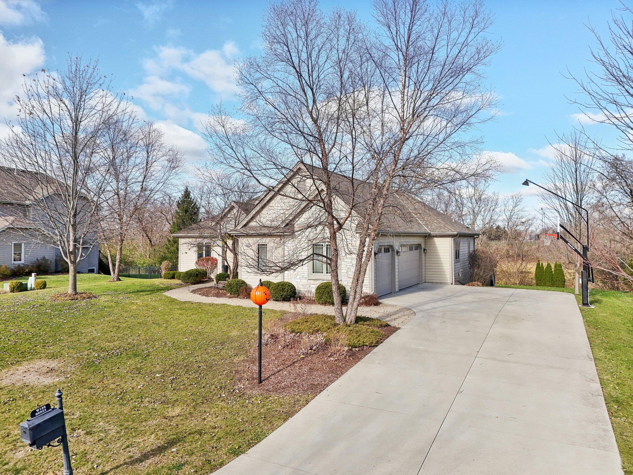 W188S8923 Creekside Ct