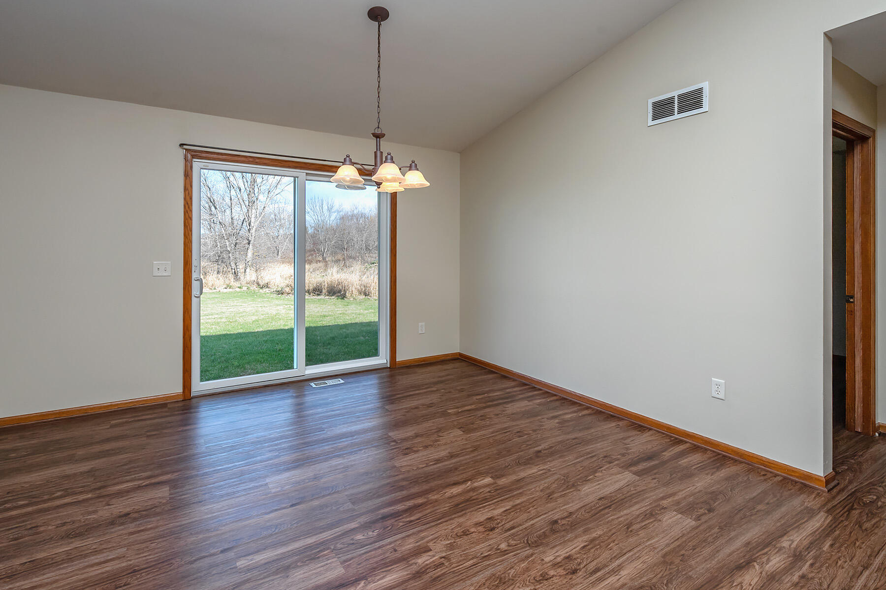 N8020 Woodland Ct