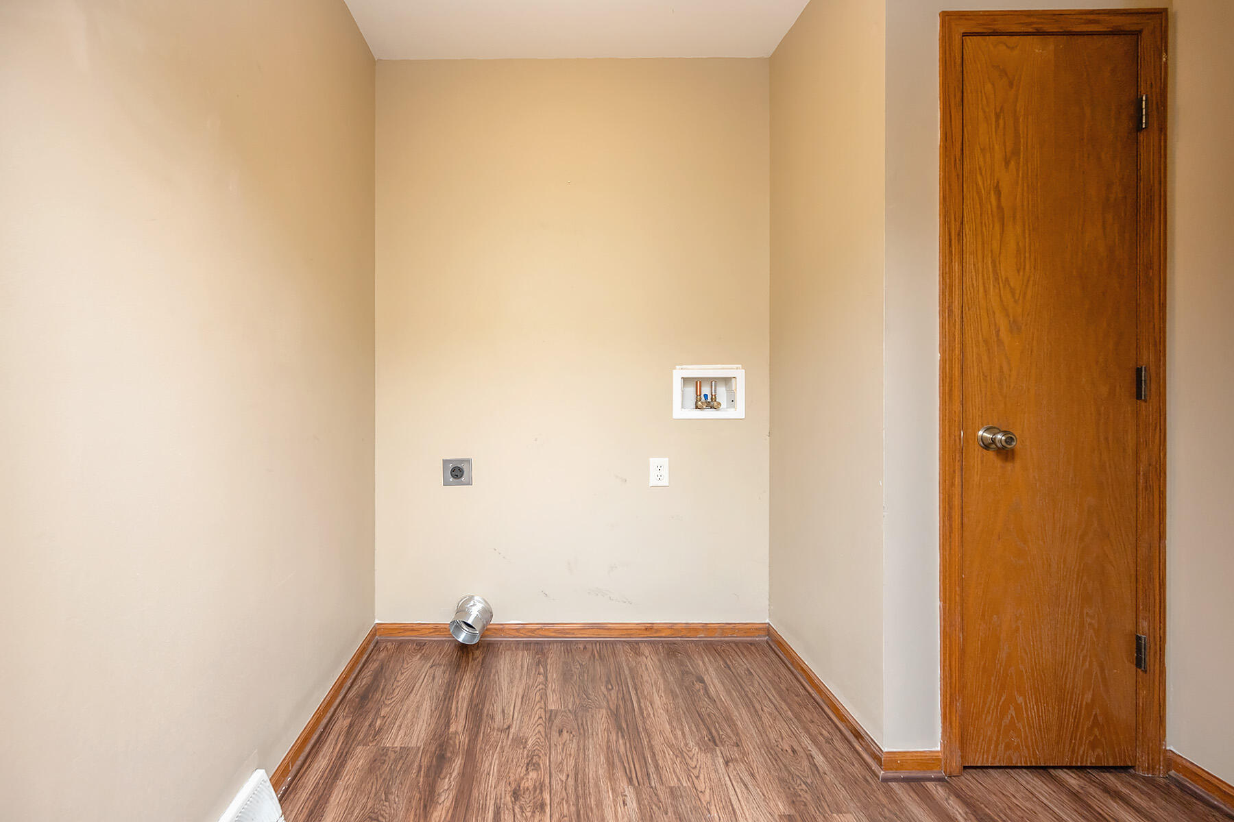 N8020 Woodland Ct