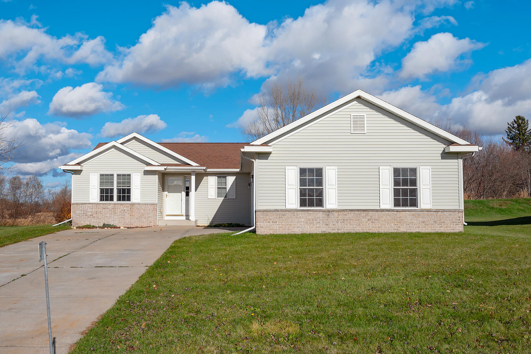 N8020 Woodland Ct