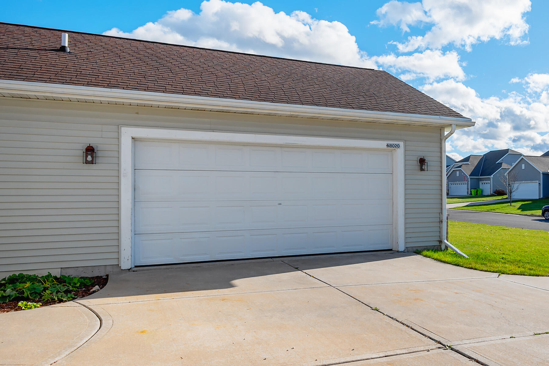 N8020 Woodland Ct