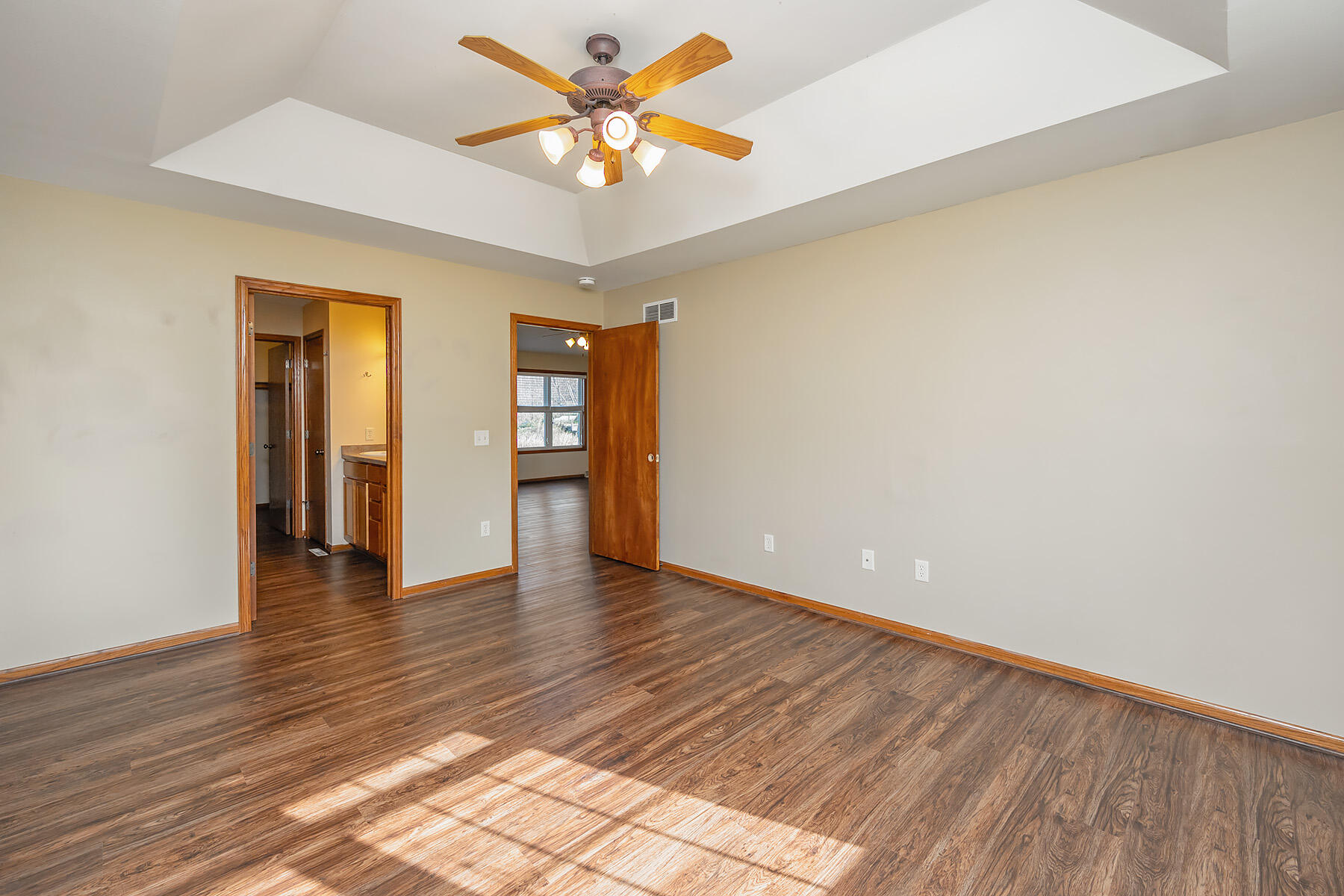 N8020 Woodland Ct
