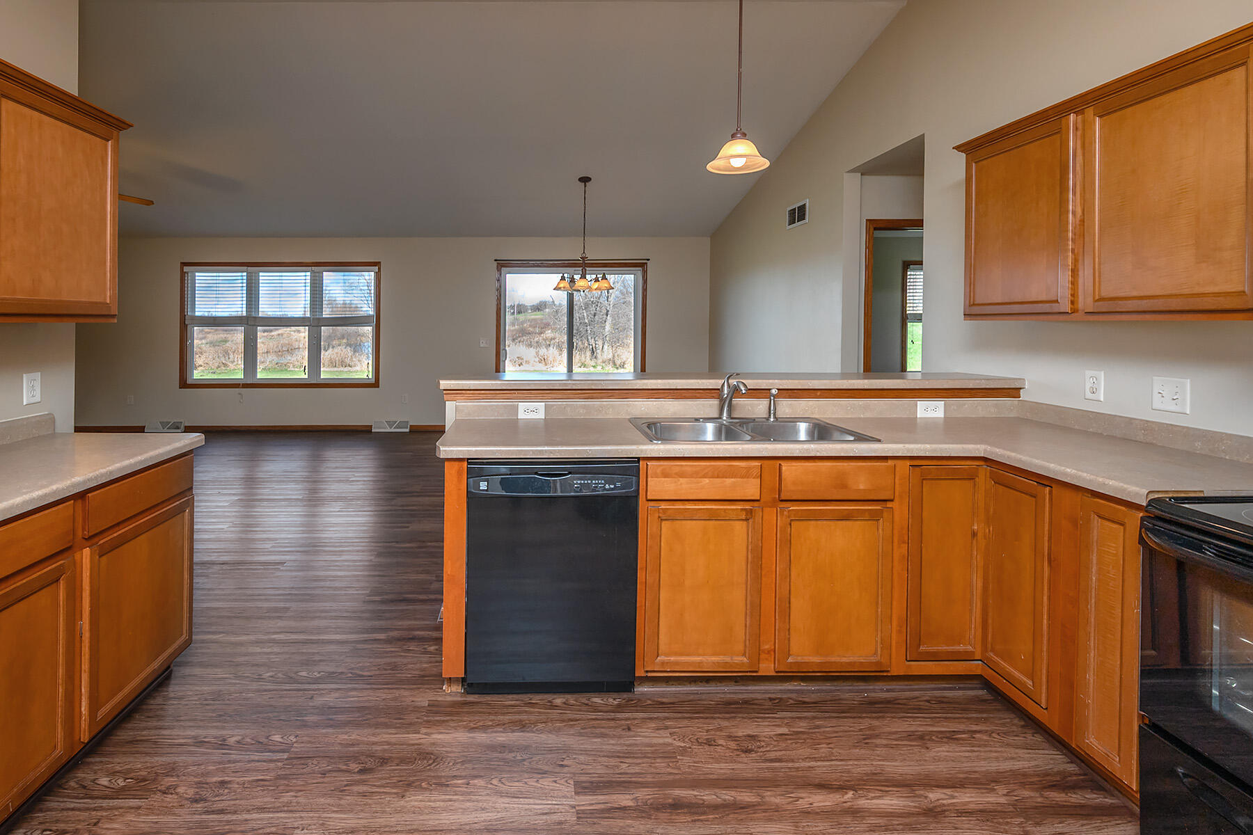 N8020 Woodland Ct