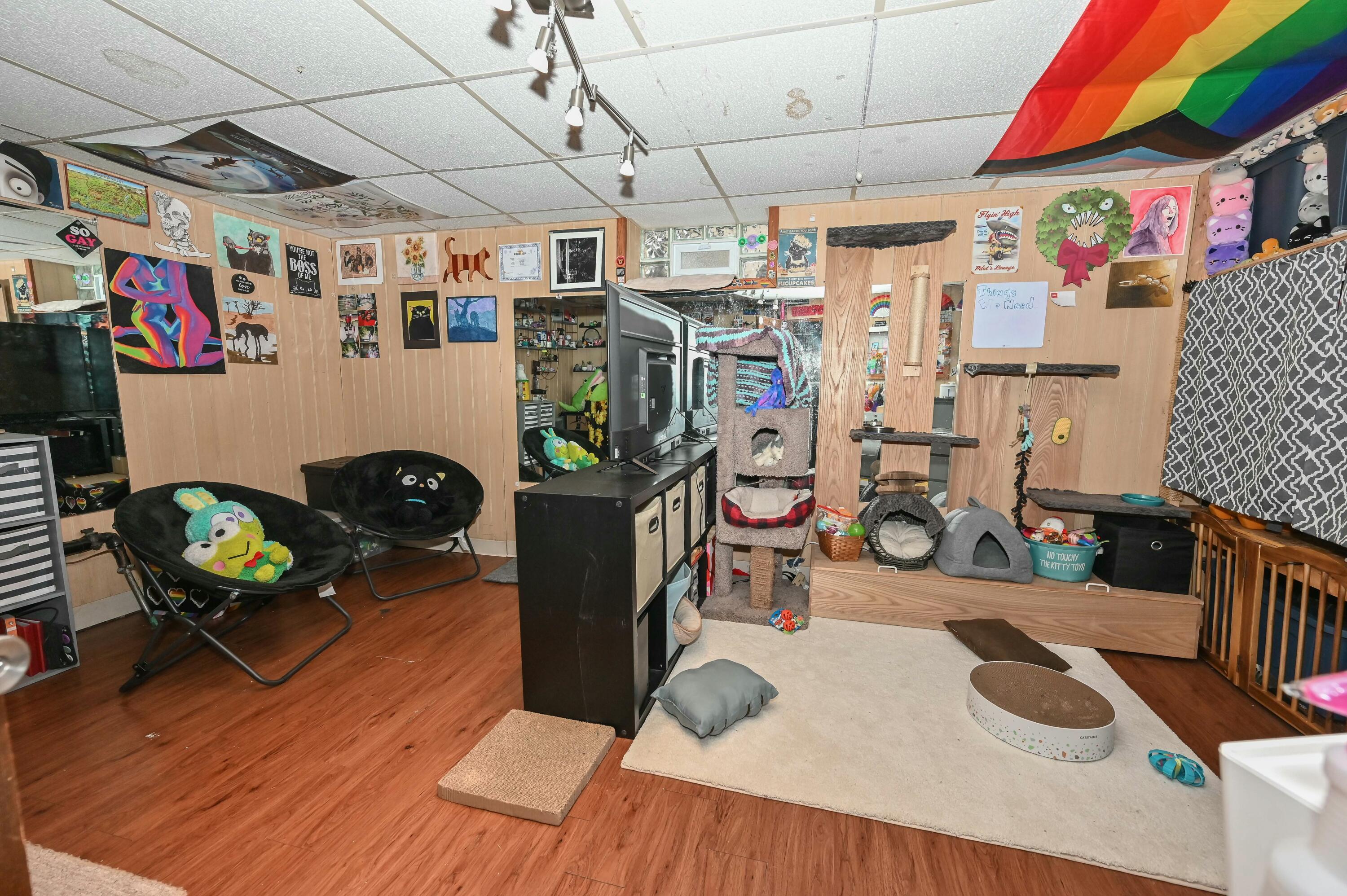 1507 Monroe Ave