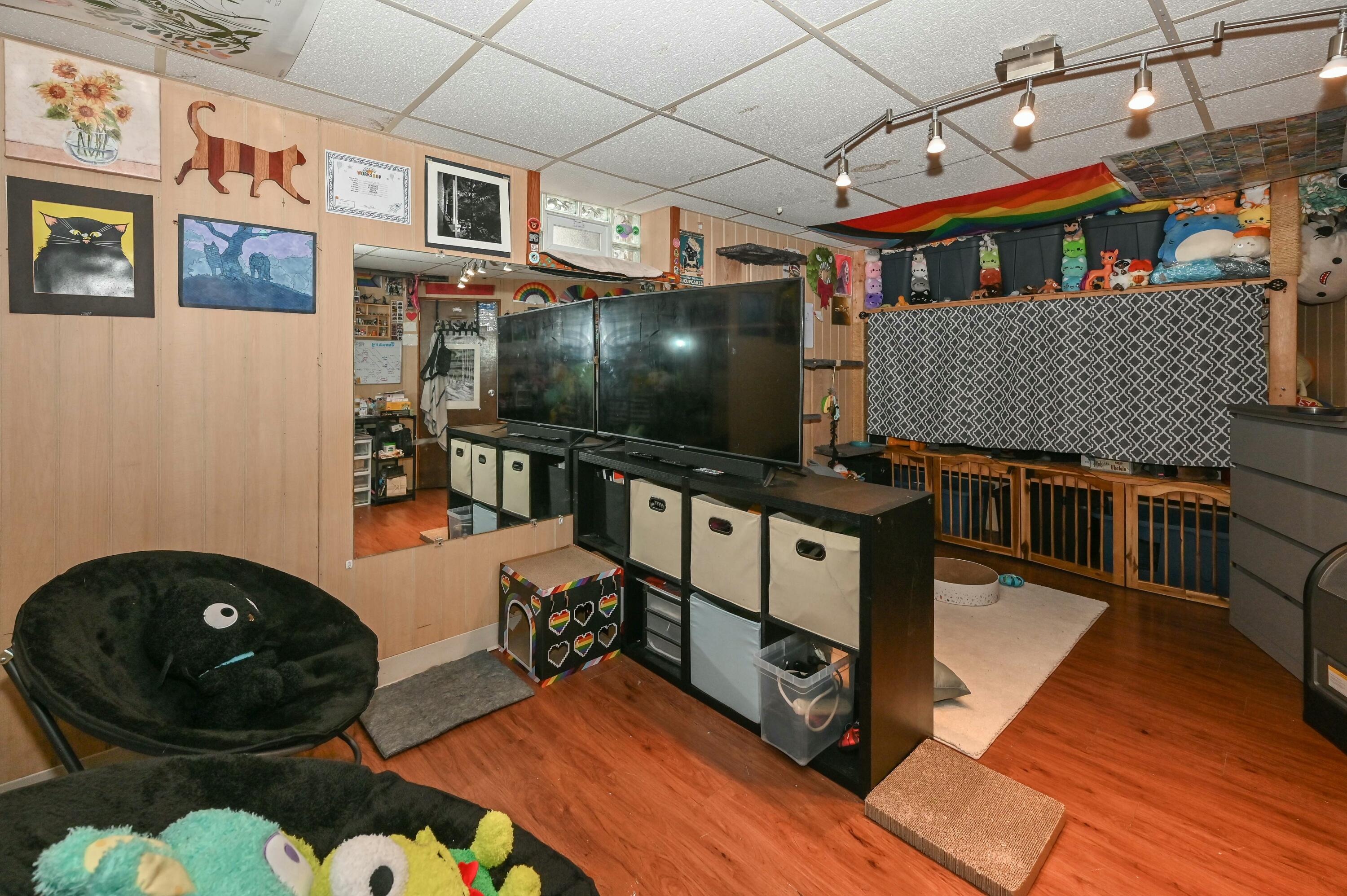 1507 Monroe Ave