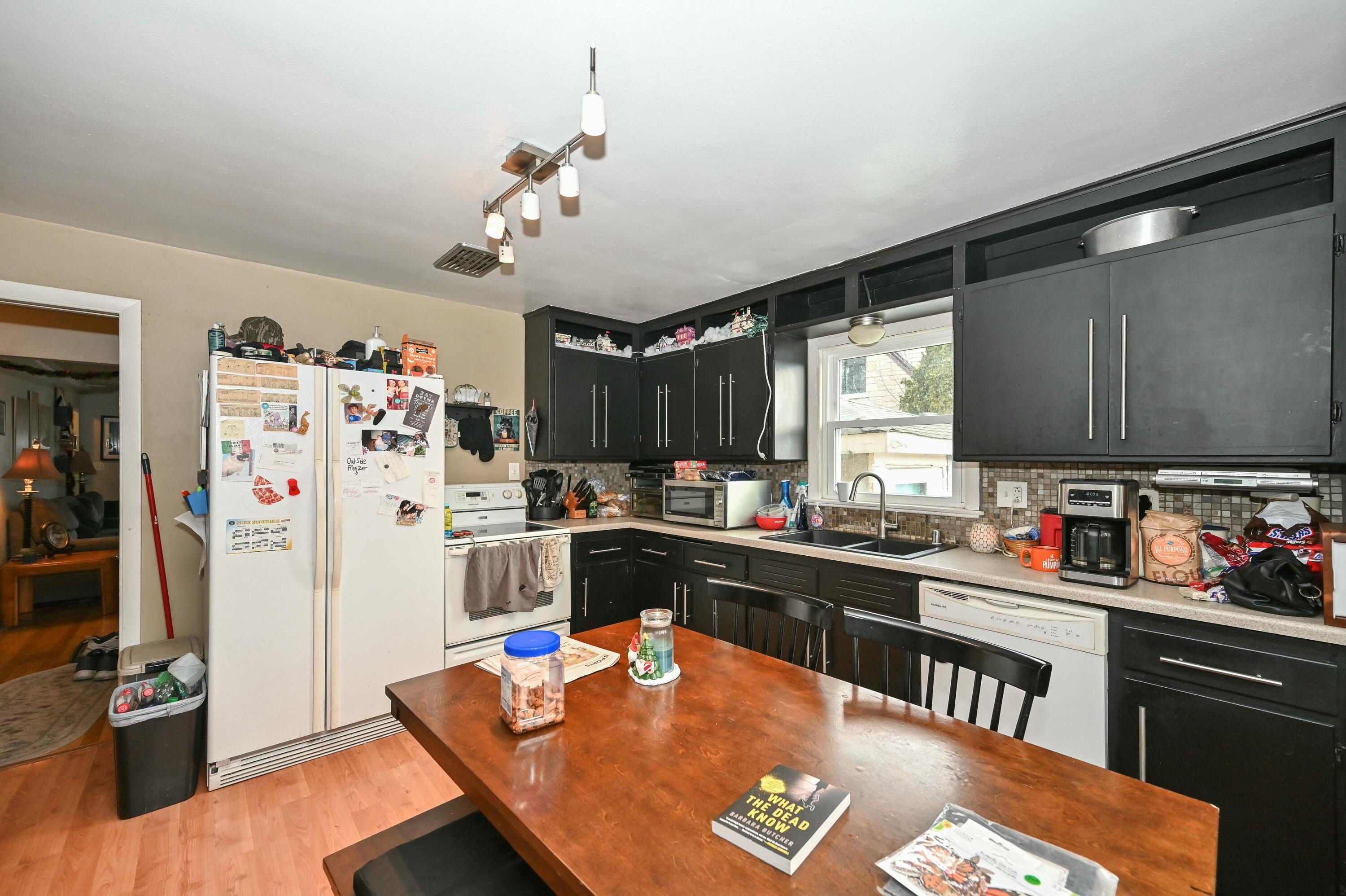 1507 Monroe Ave