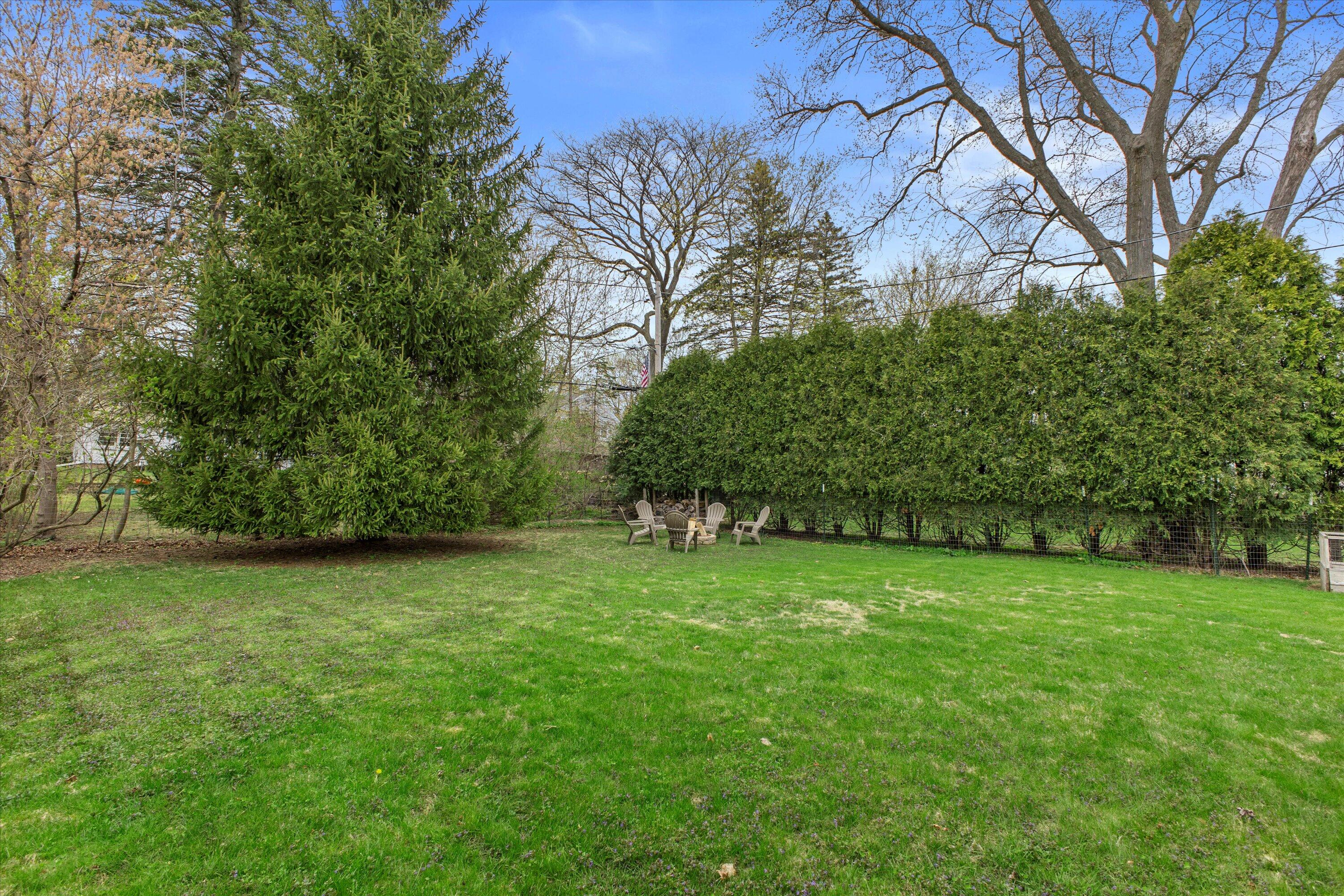 8045 N Whitney Rd