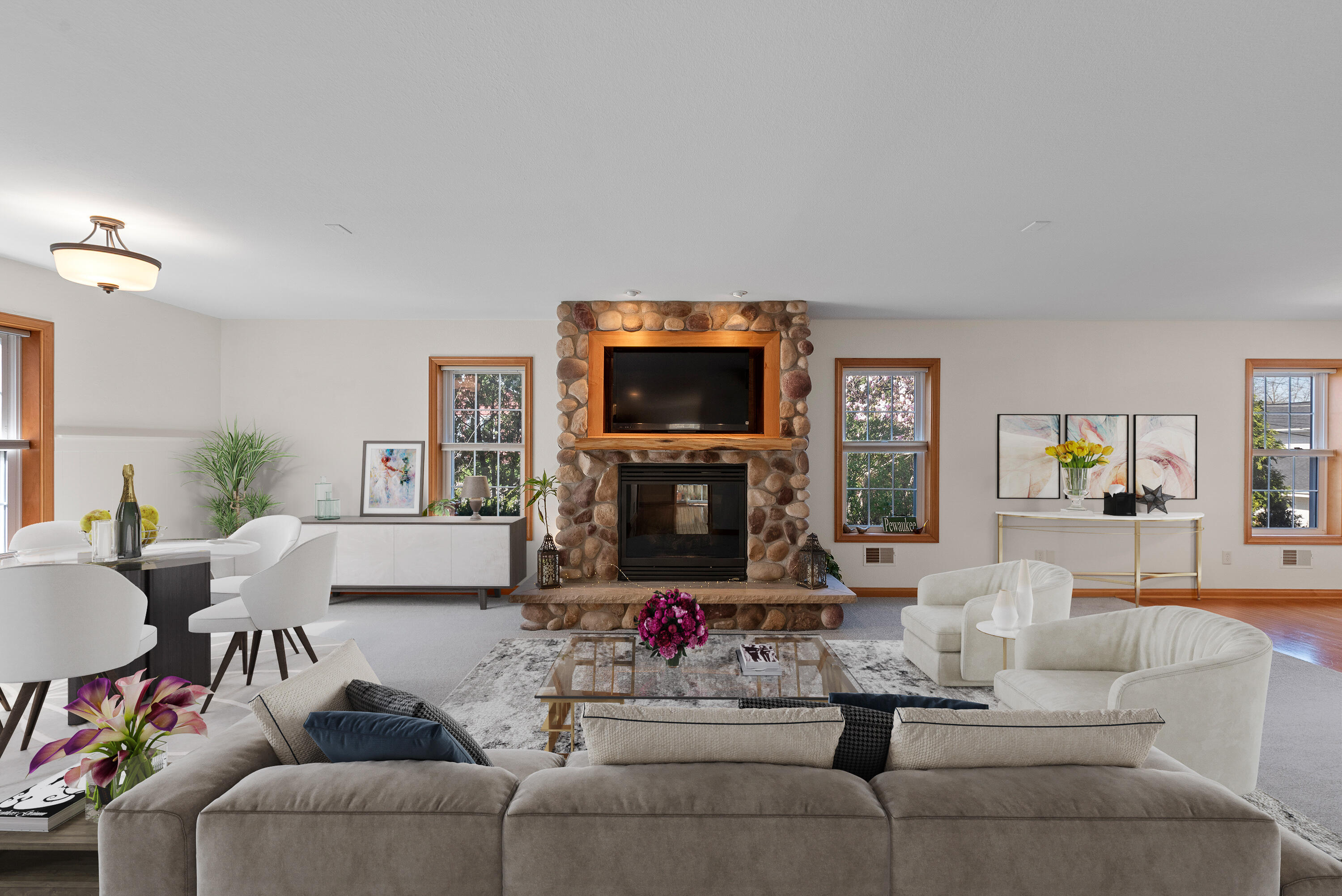 122 Maple Ave