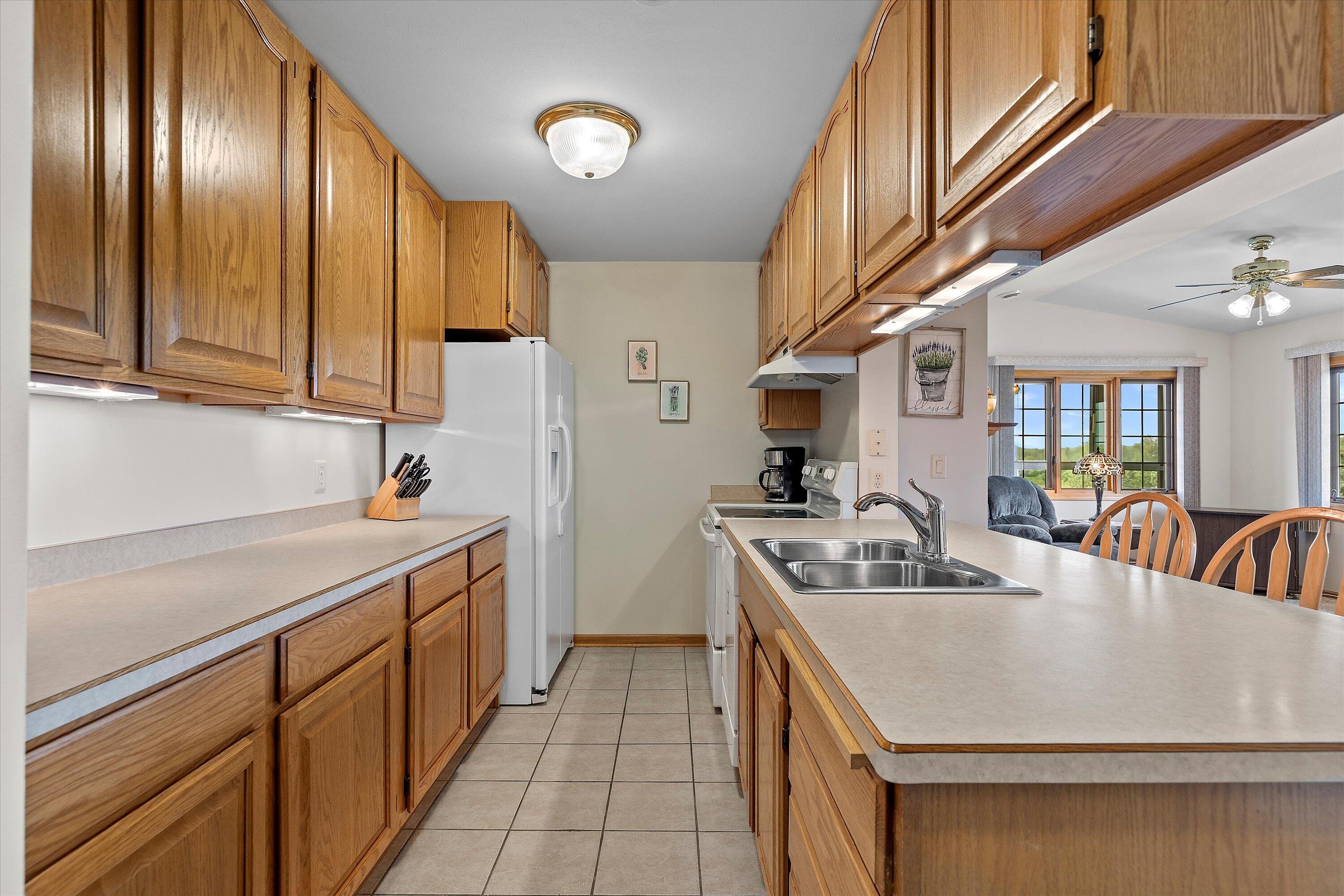 267 Oconomowoc Pkwy
