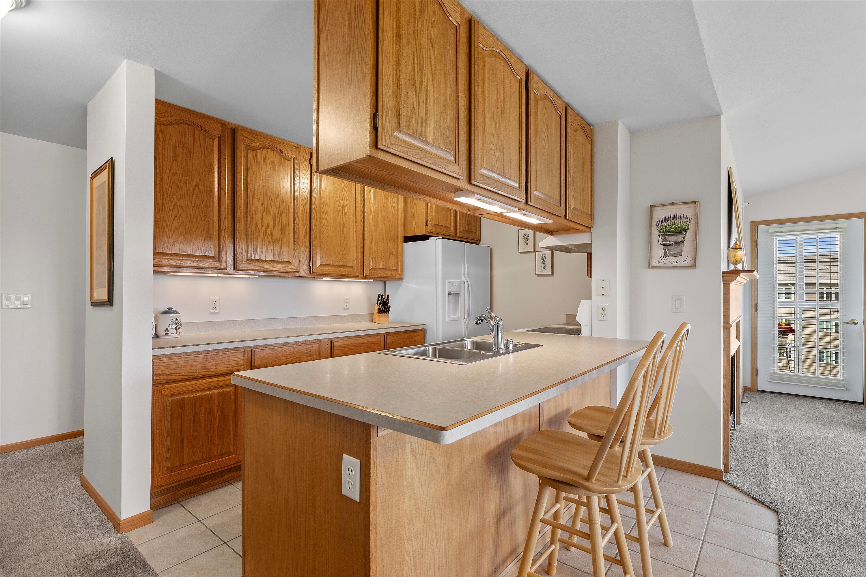267 Oconomowoc Pkwy