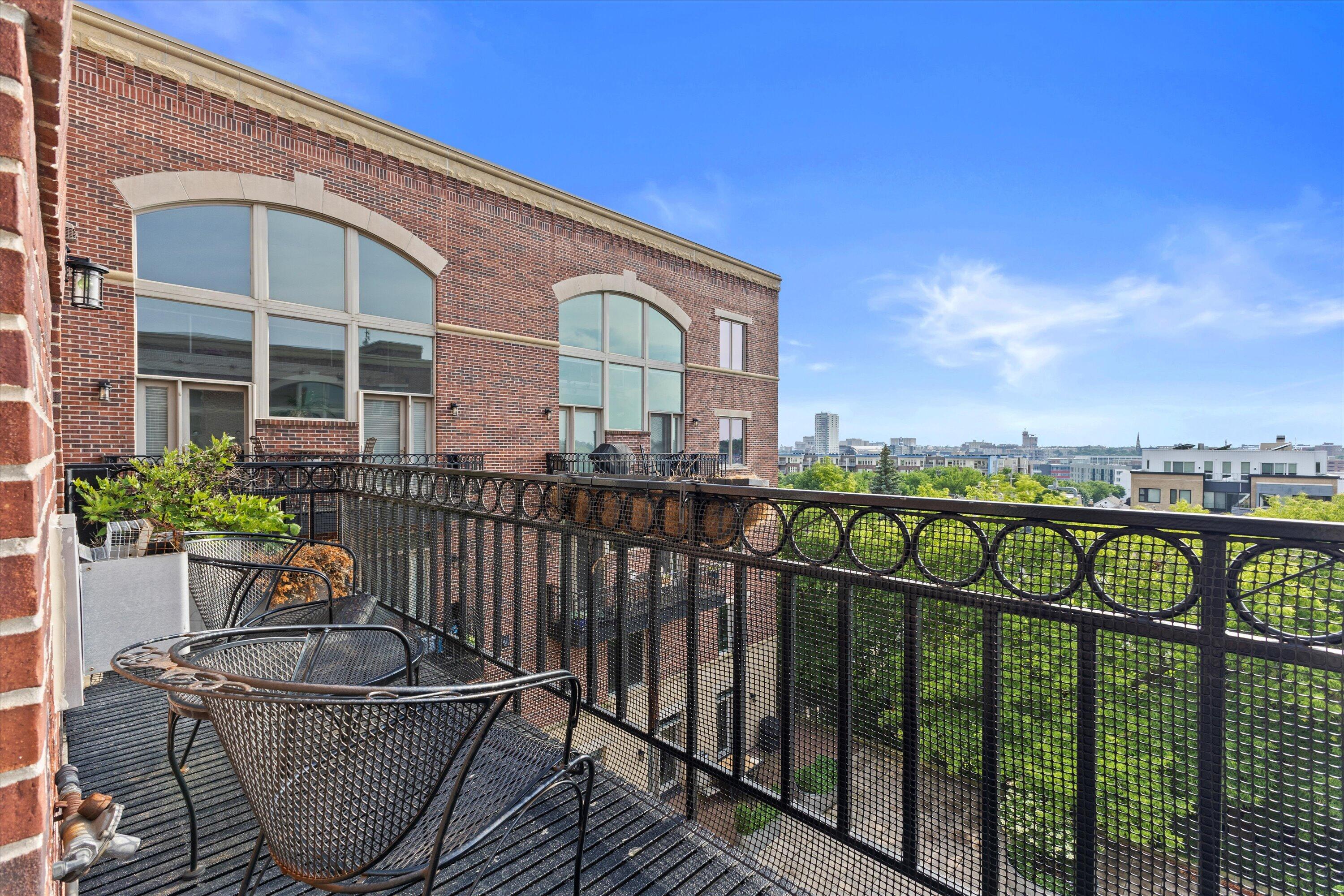 1515 N Van Buren St Unit: 500