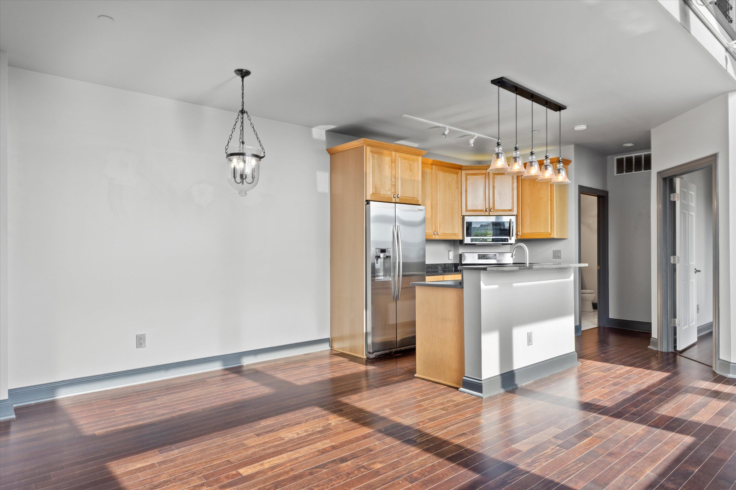 1515 N Van Buren St Unit: 500