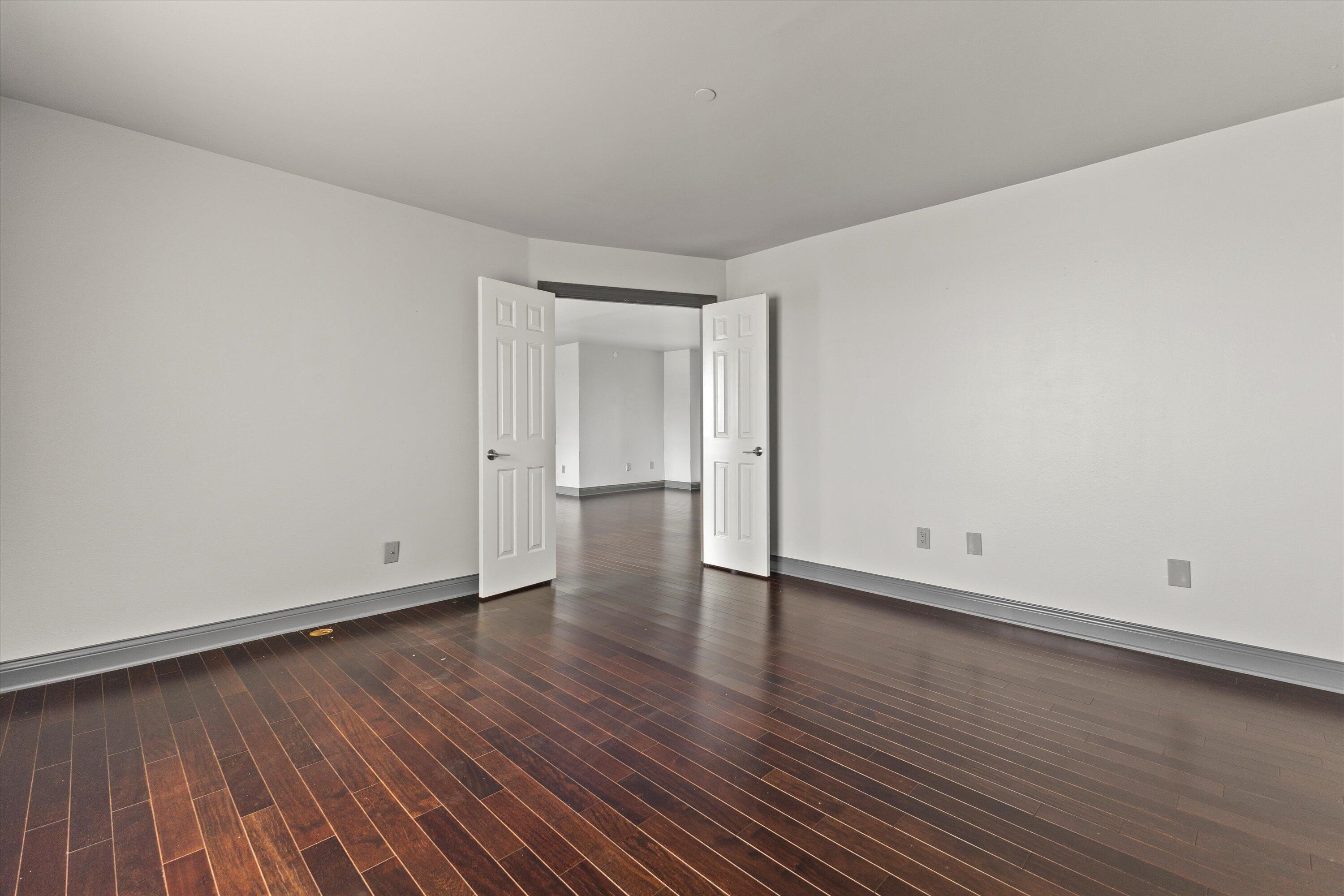 1515 N Van Buren St Unit: 500