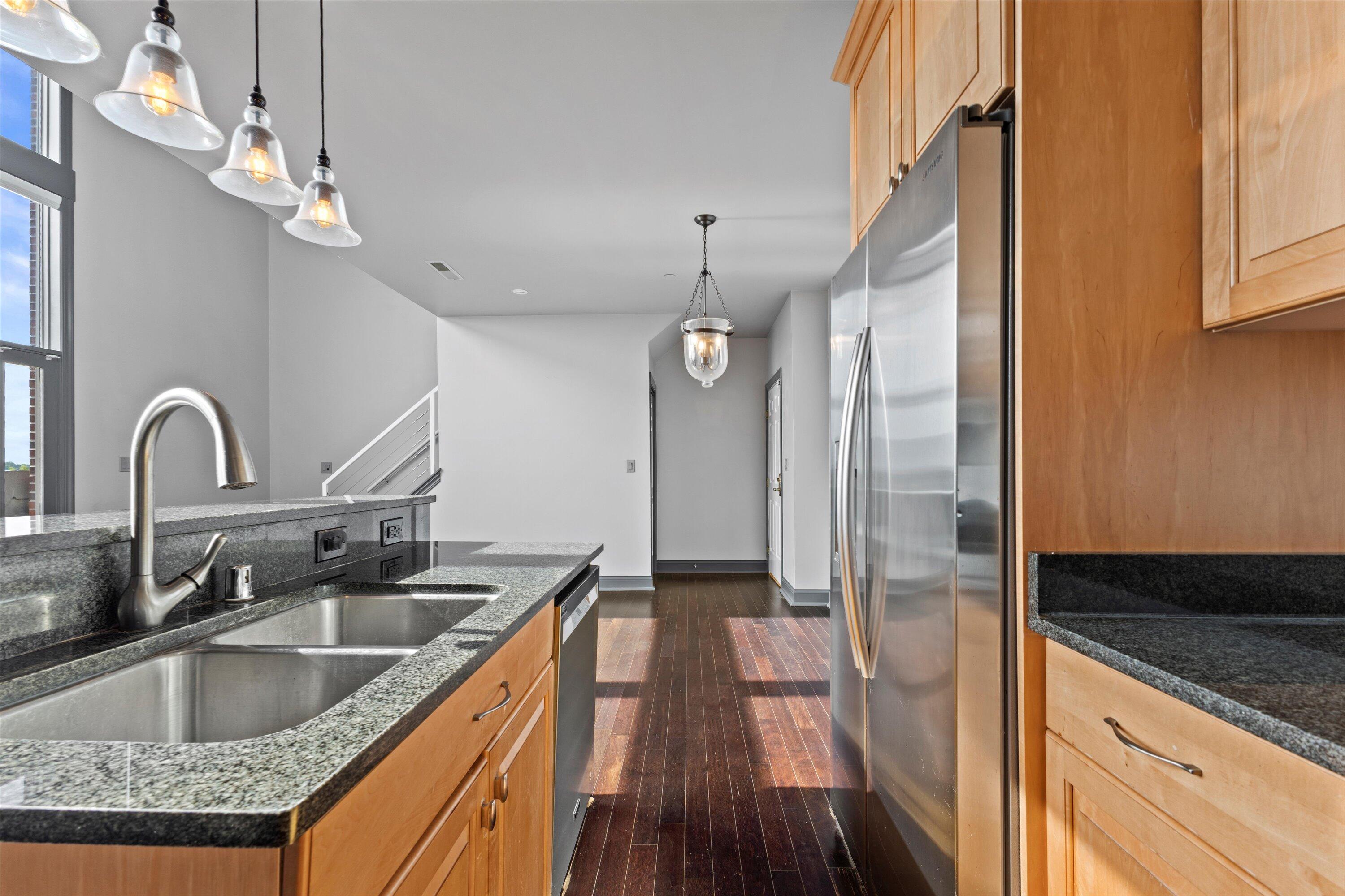 1515 N Van Buren St Unit: 500