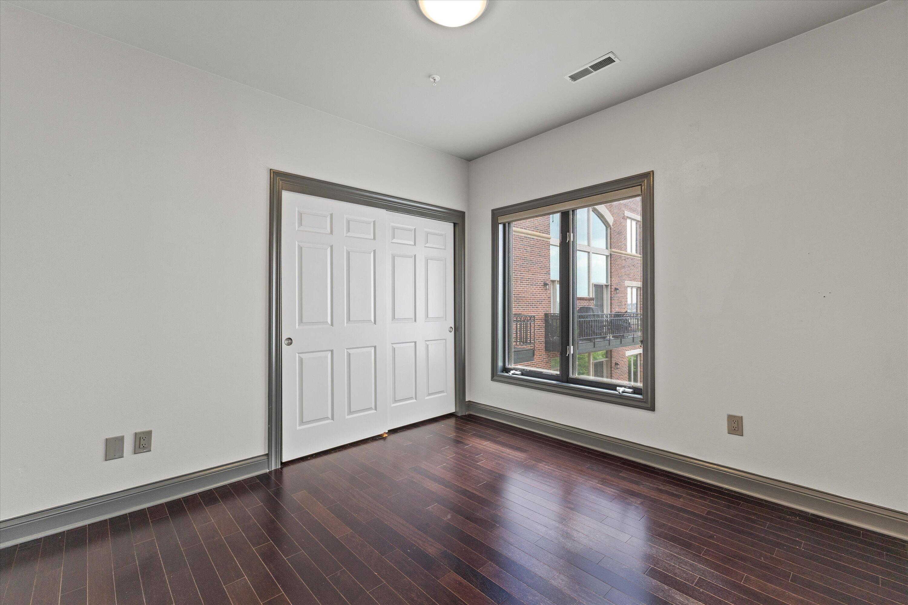 1515 N Van Buren St Unit: 500