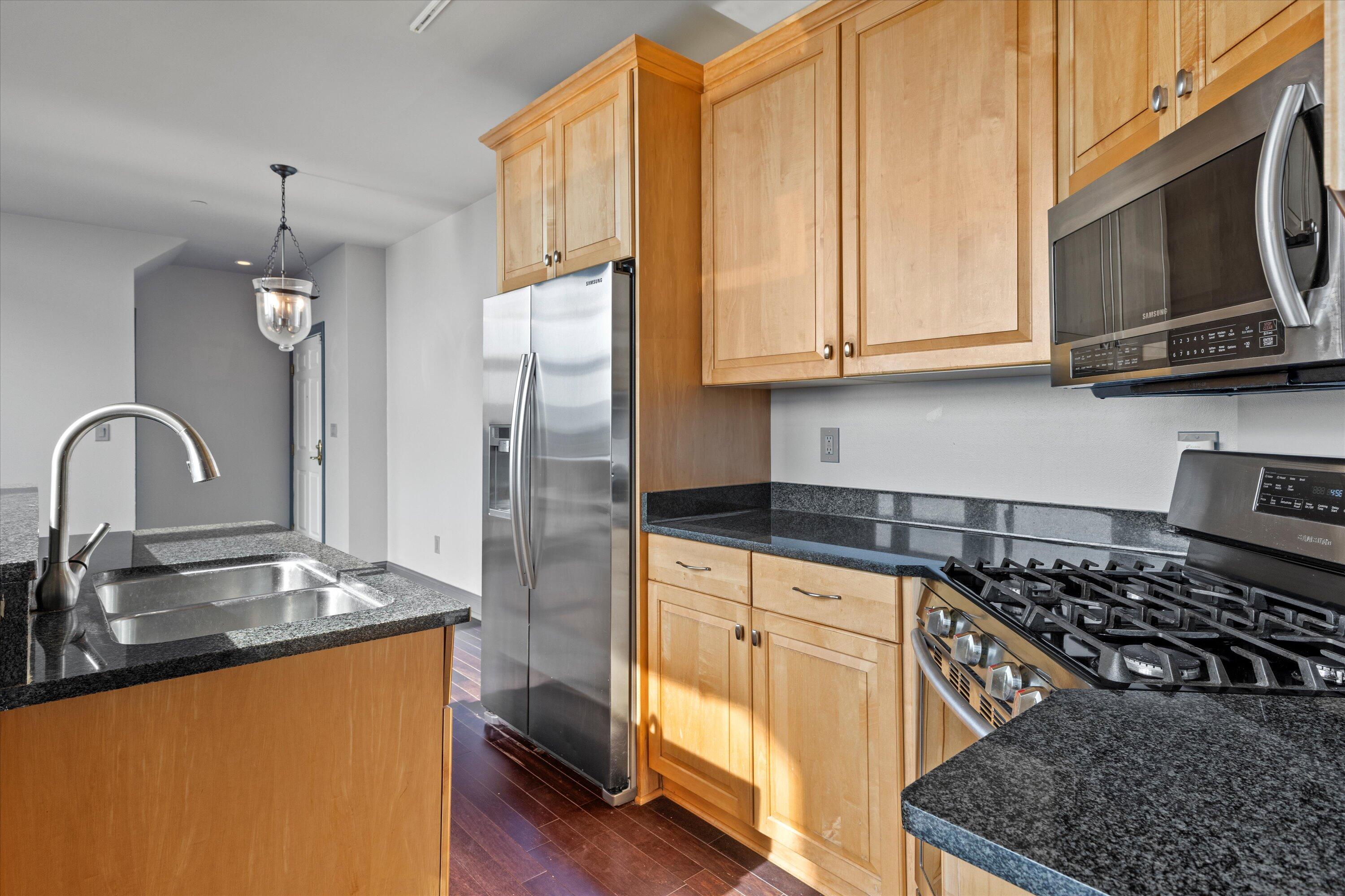 1515 N Van Buren St Unit: 500