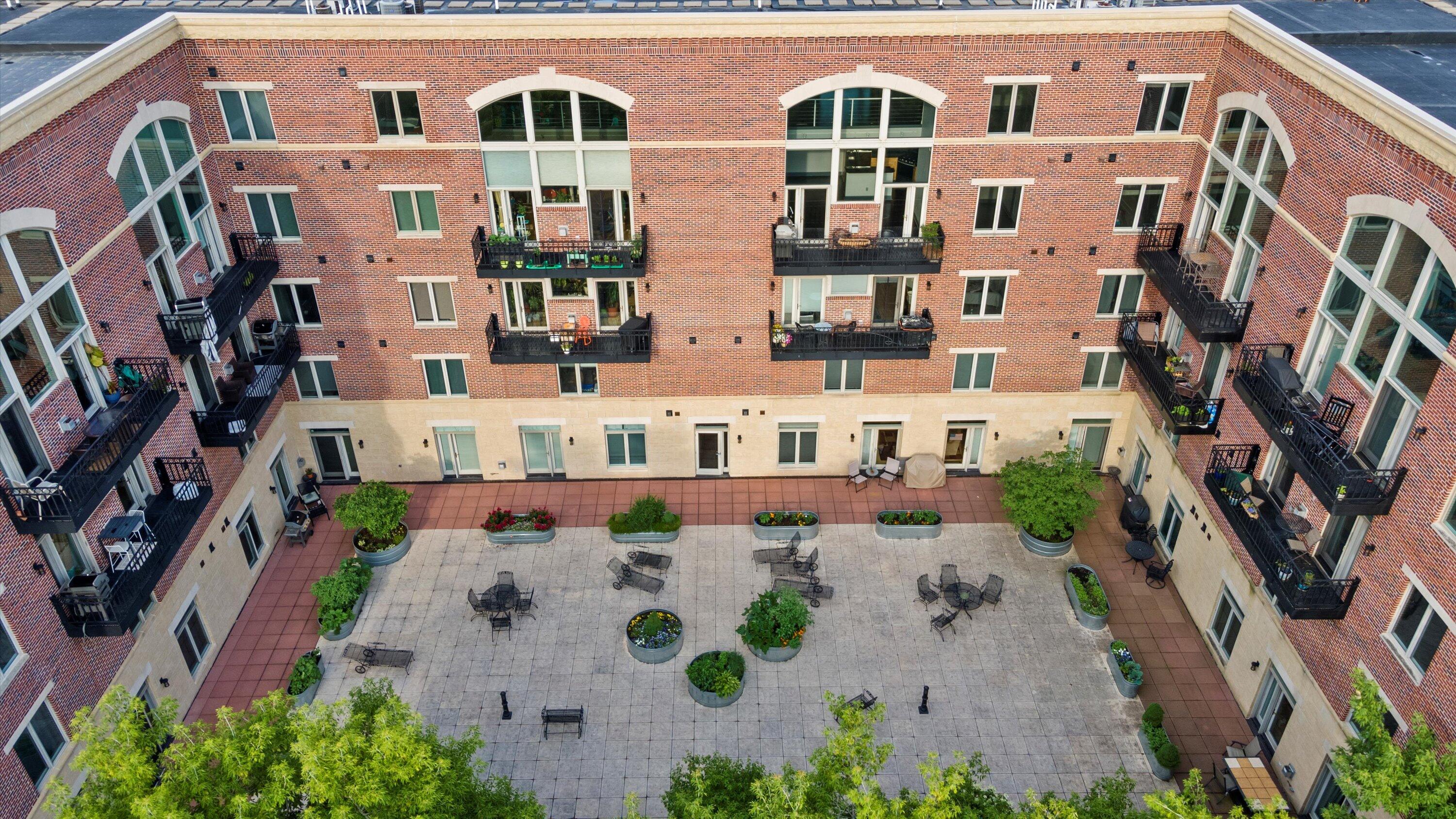 1515 N Van Buren St Unit: 500