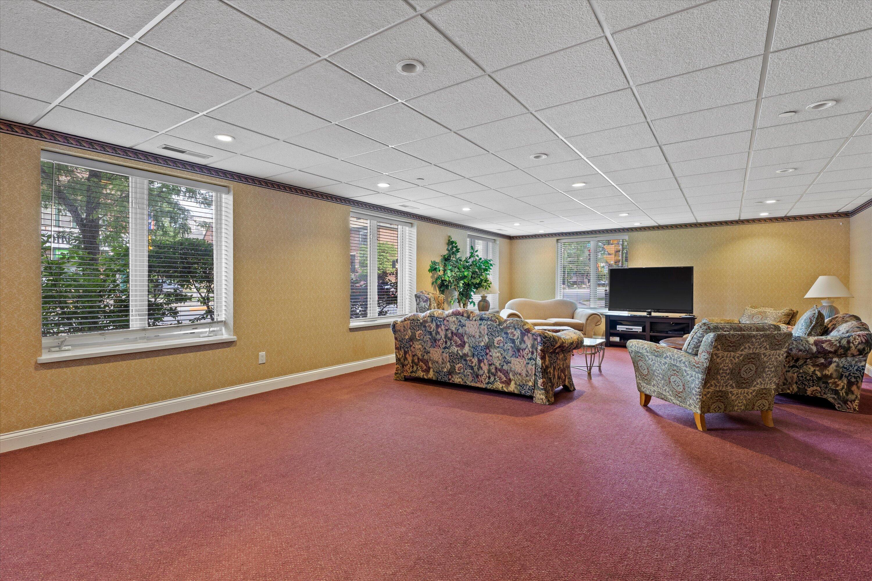 1515 N Van Buren St Unit: 500