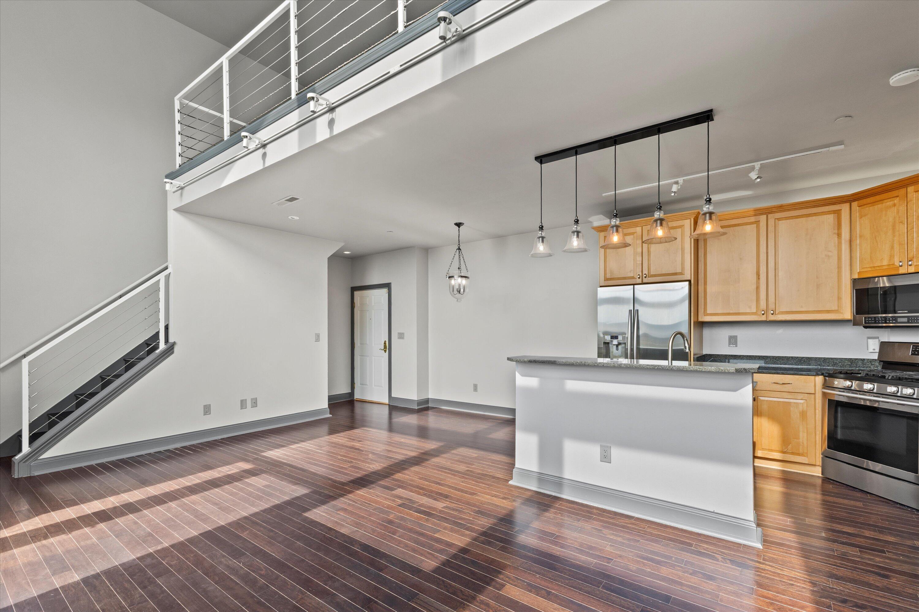 1515 N Van Buren St Unit: 500