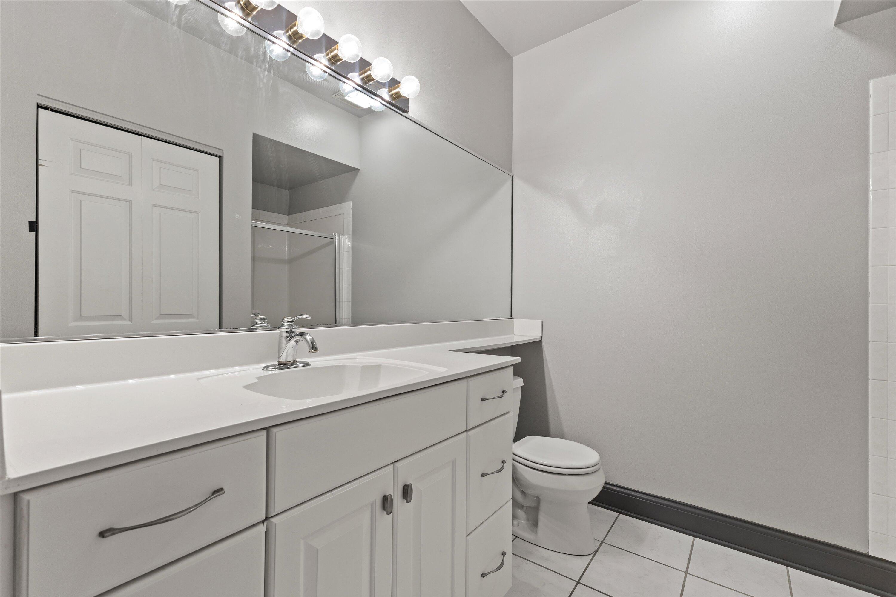 1515 N Van Buren St Unit: 500