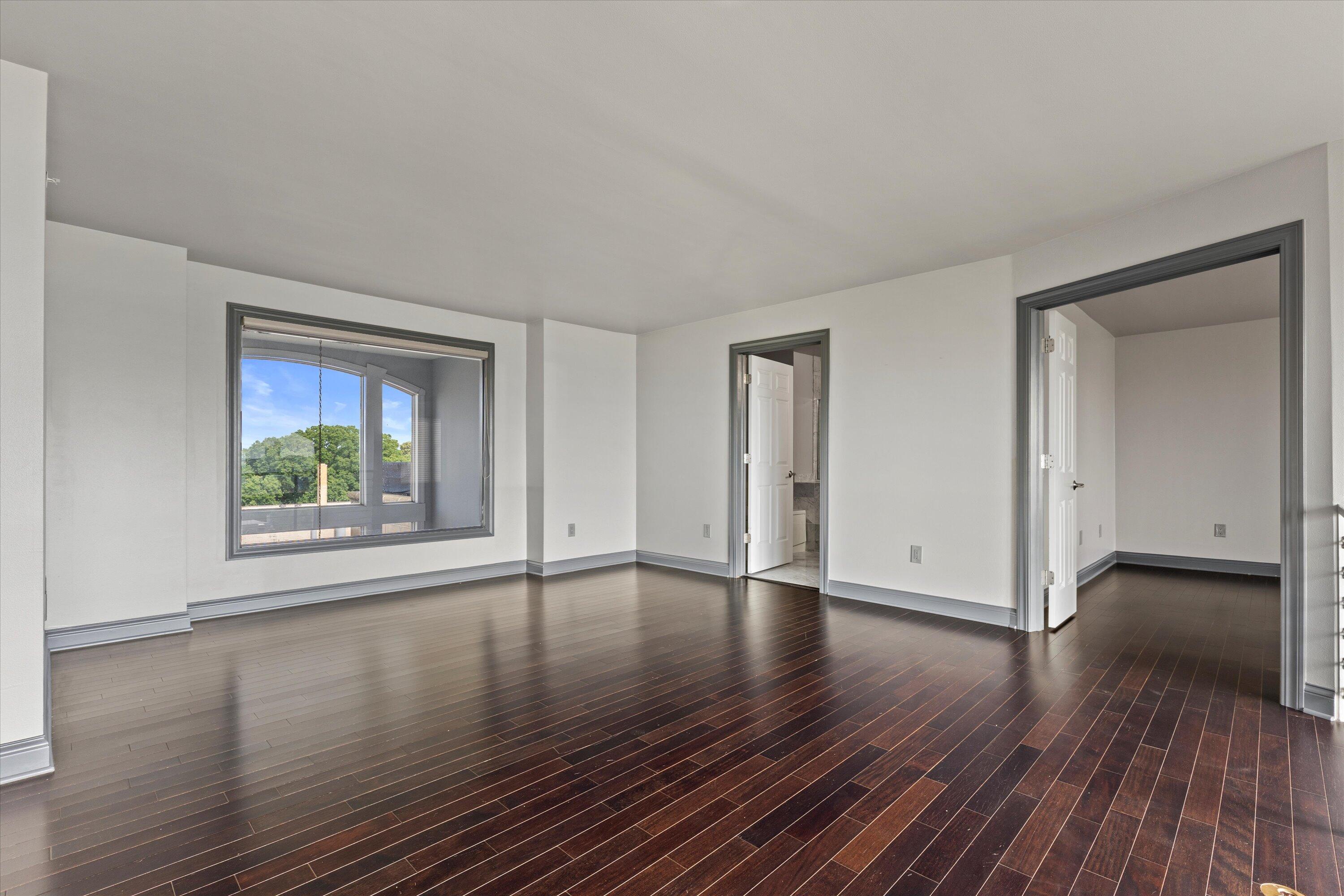 1515 N Van Buren St Unit: 500