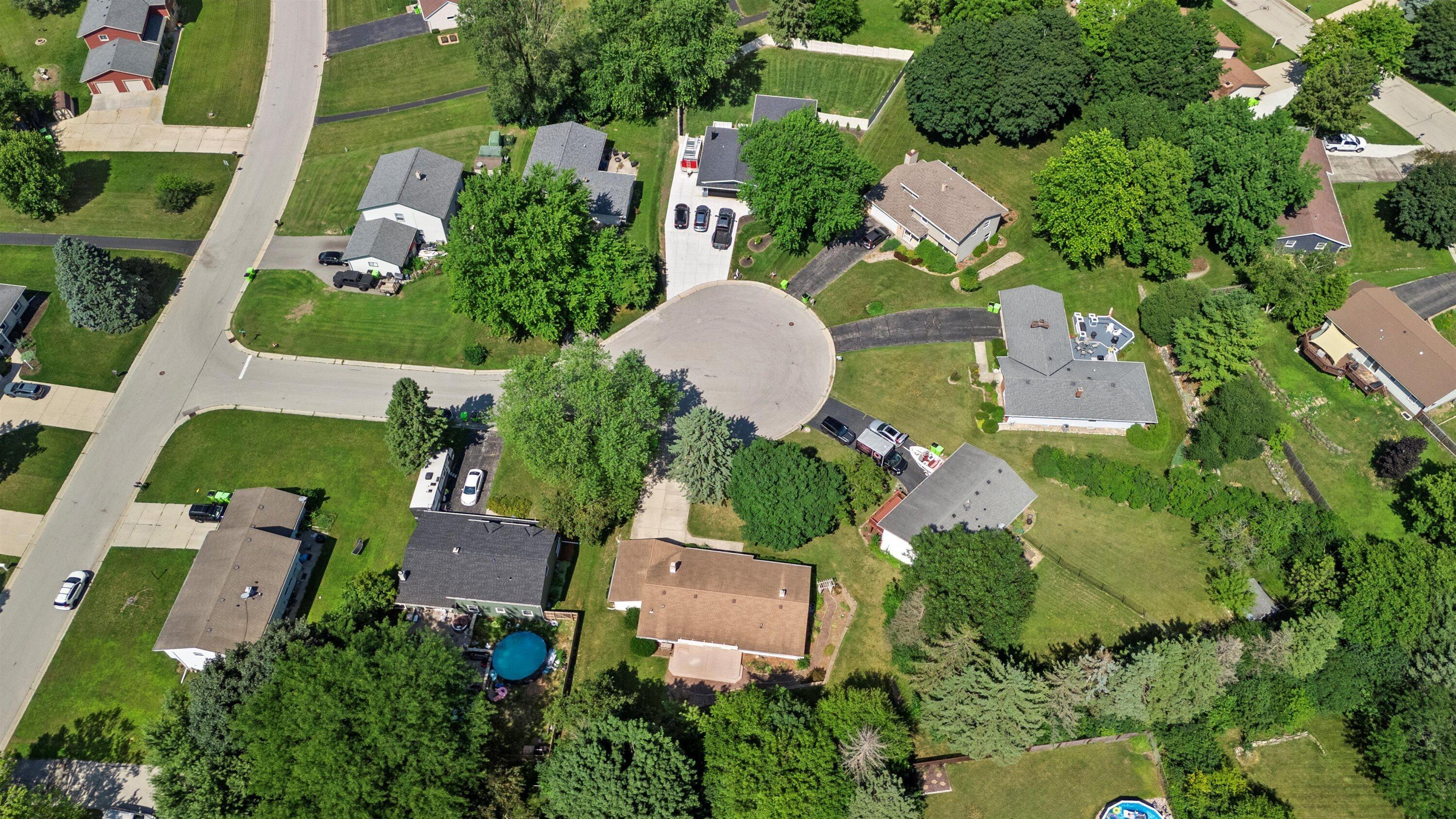 743 Chesham Ct