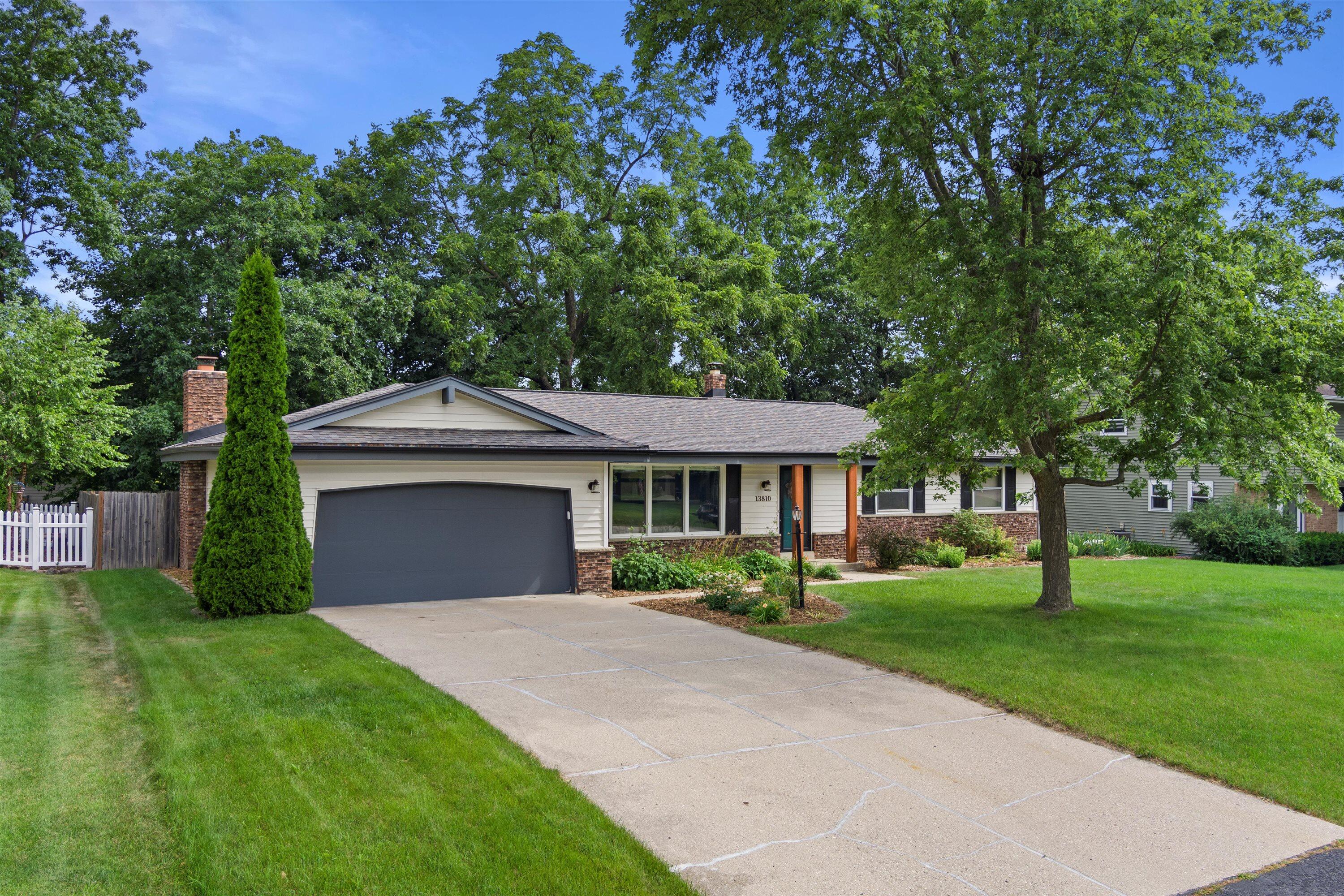13810 W Crawford Dr
