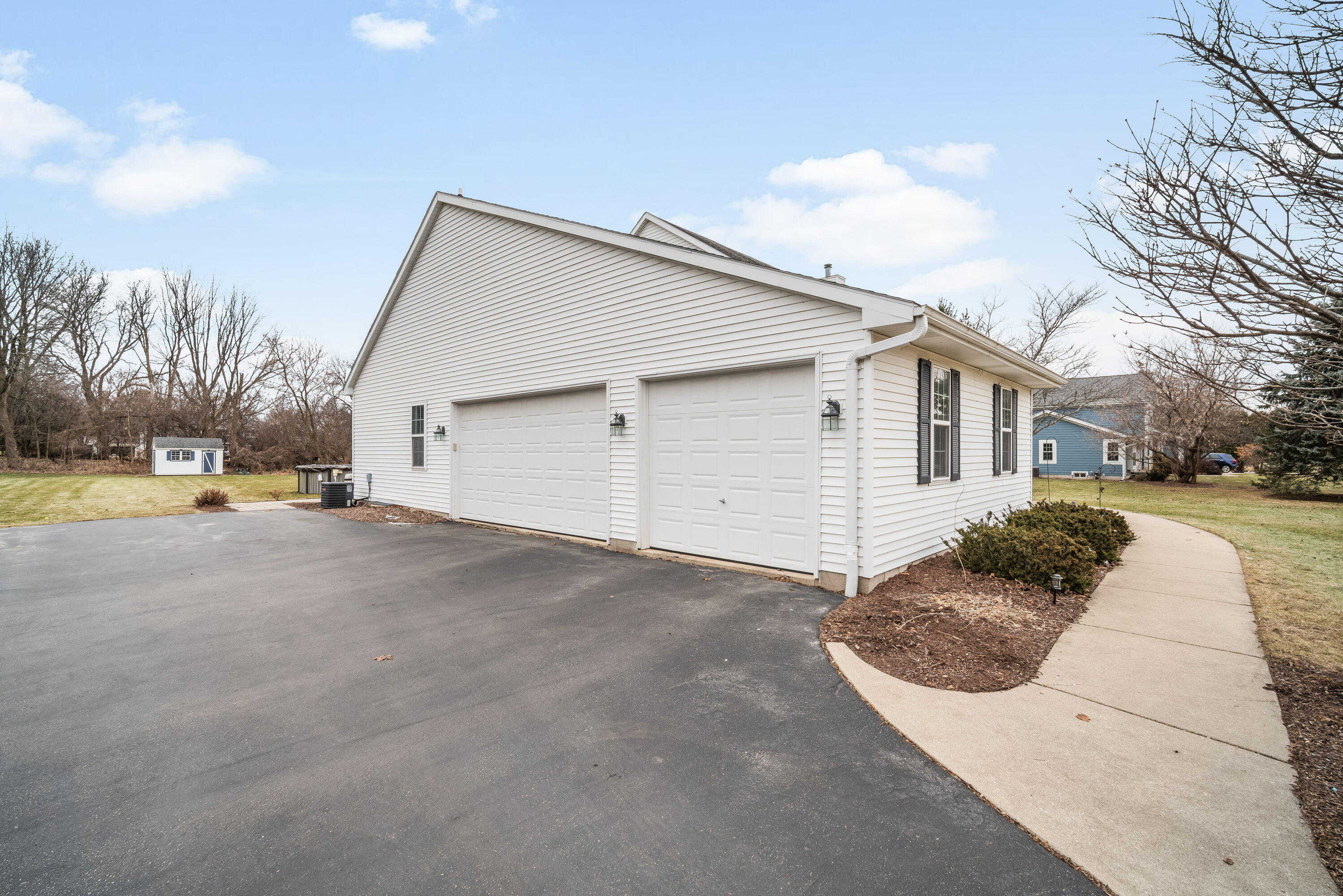 N56W33191 Ivy Ln