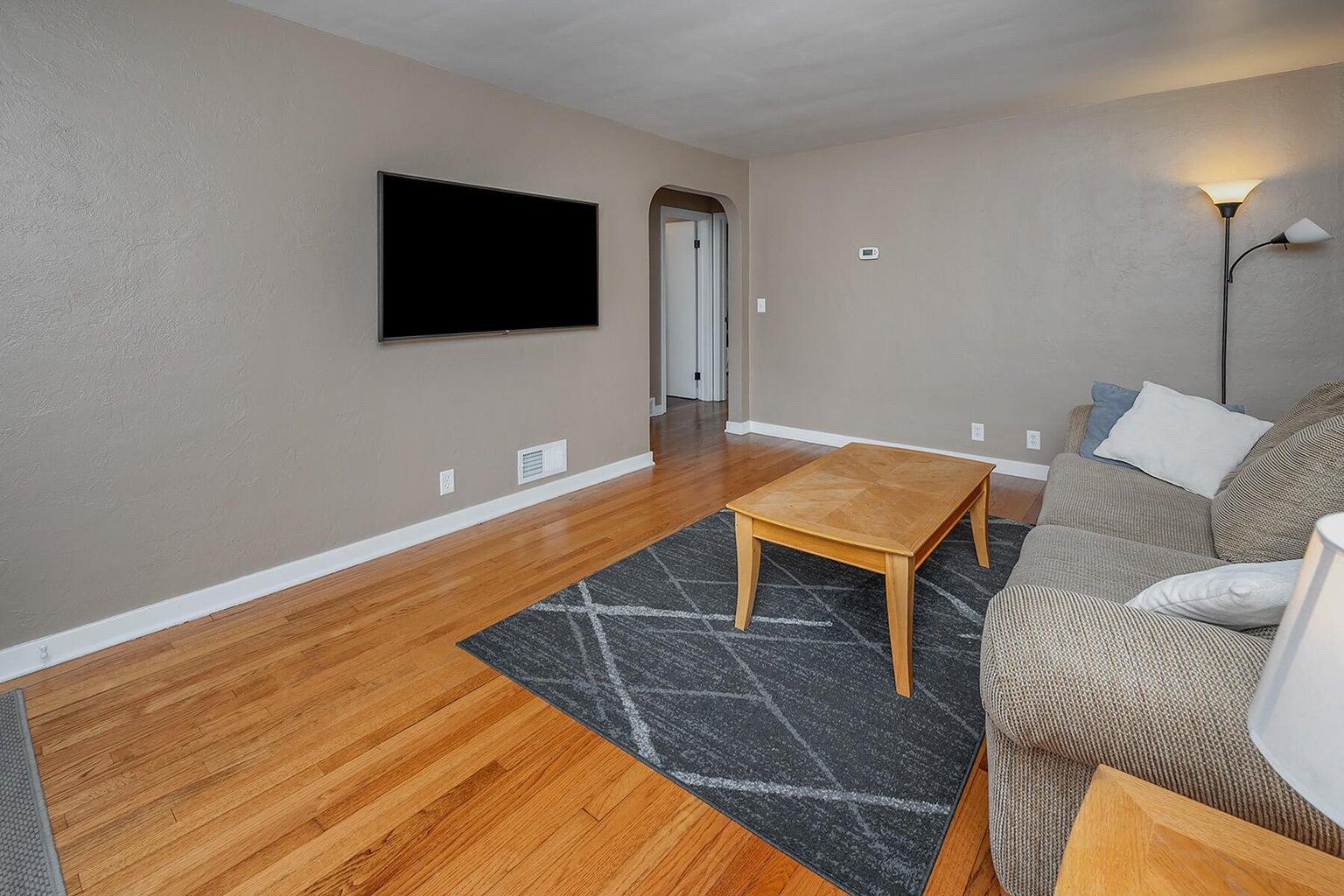 2408 Kearney Ave
