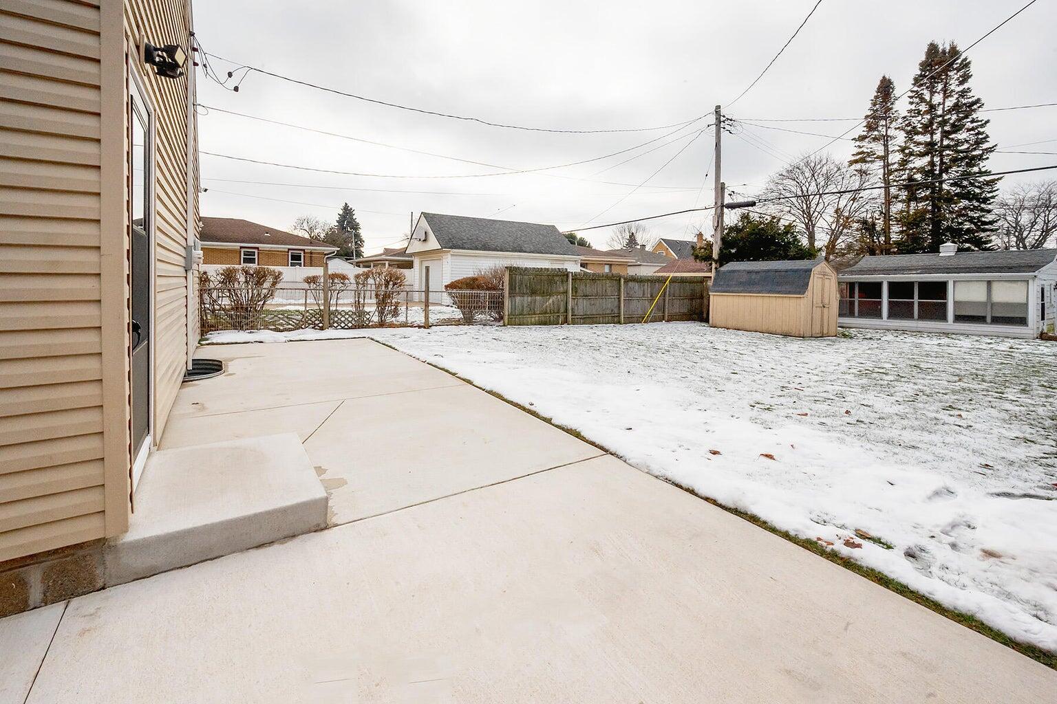 2408 Kearney Ave