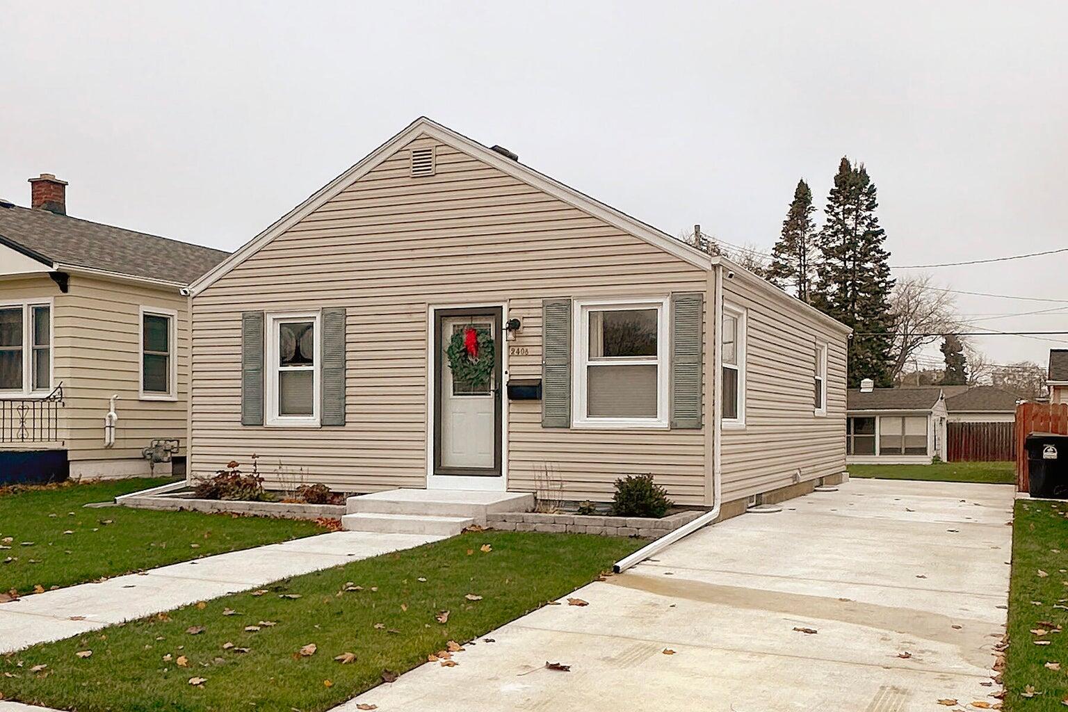 2408 Kearney Ave