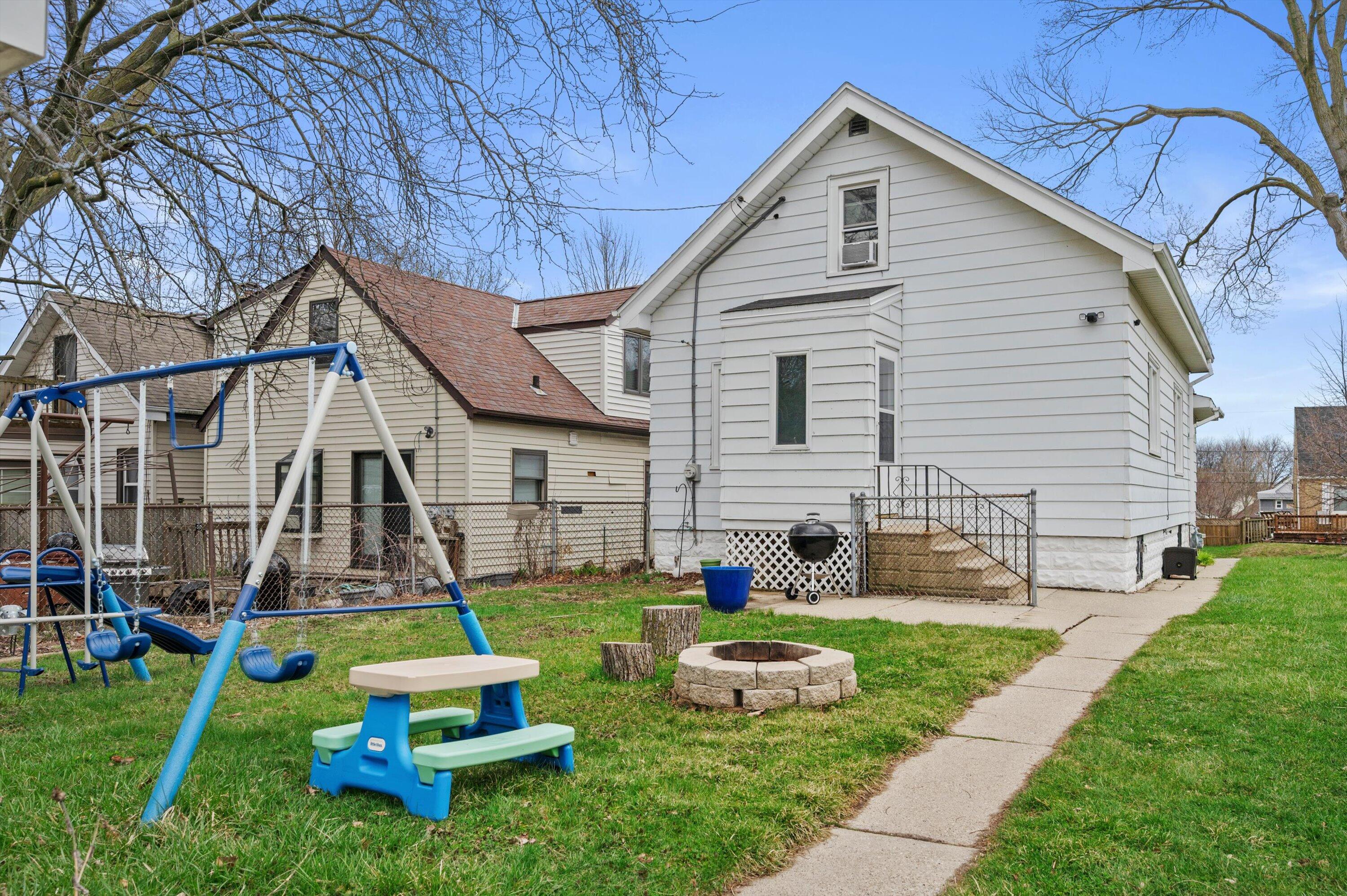 521 S 67th St