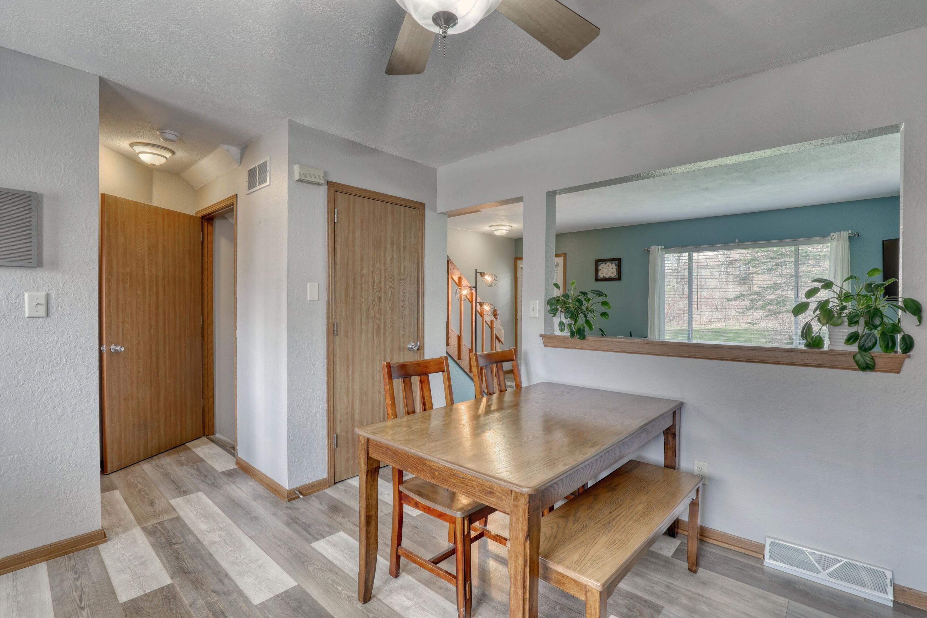 W163N11514 Windsor Ct Unit: A
