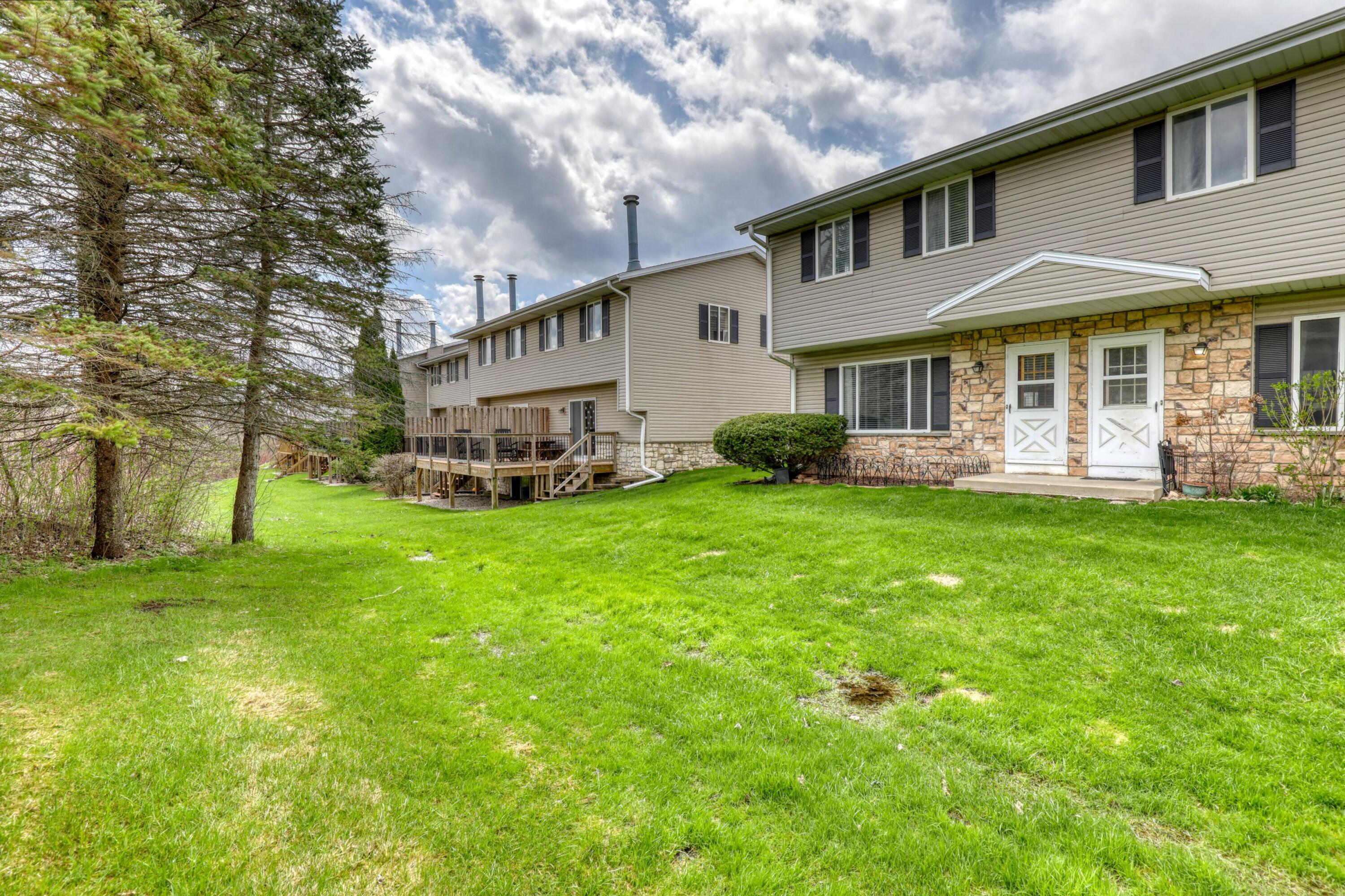 W163N11514 Windsor Ct Unit: A