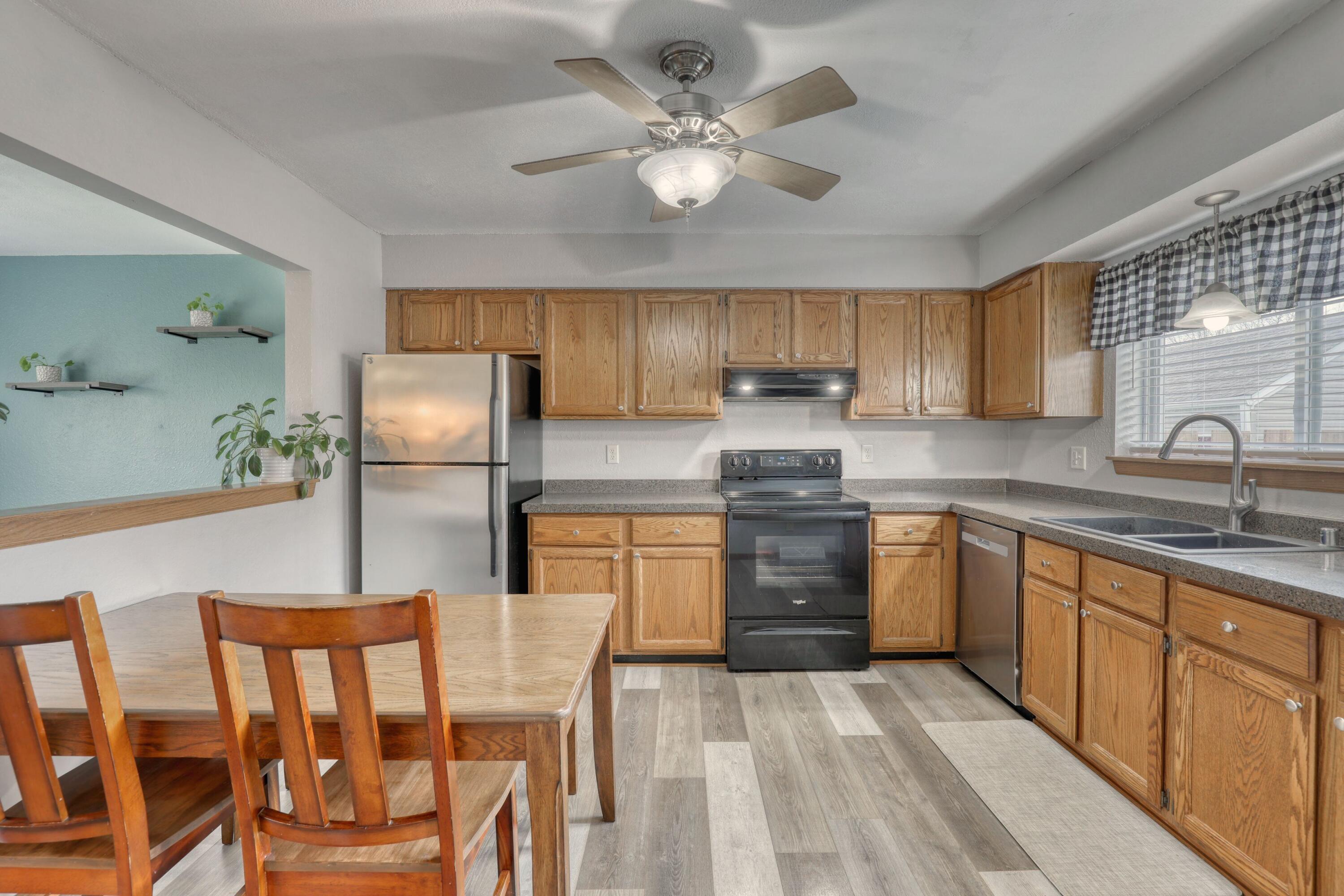 W163N11514 Windsor Ct Unit: A