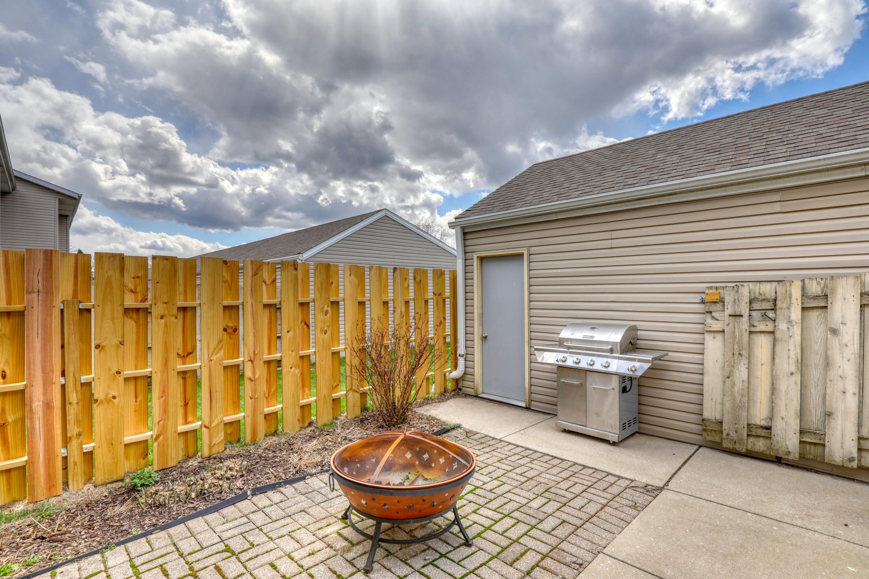 W163N11514 Windsor Ct Unit: A