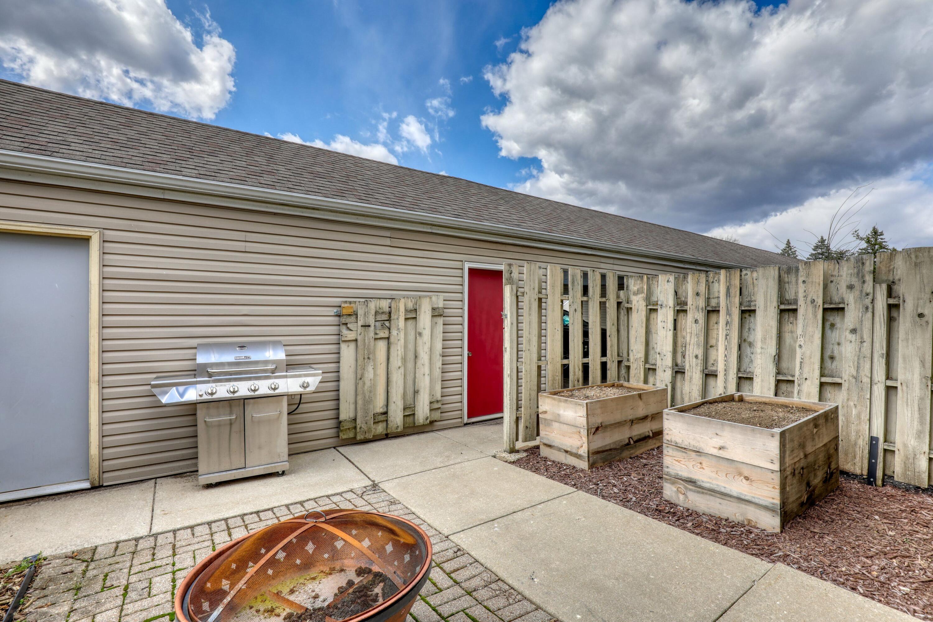 W163N11514 Windsor Ct Unit: A