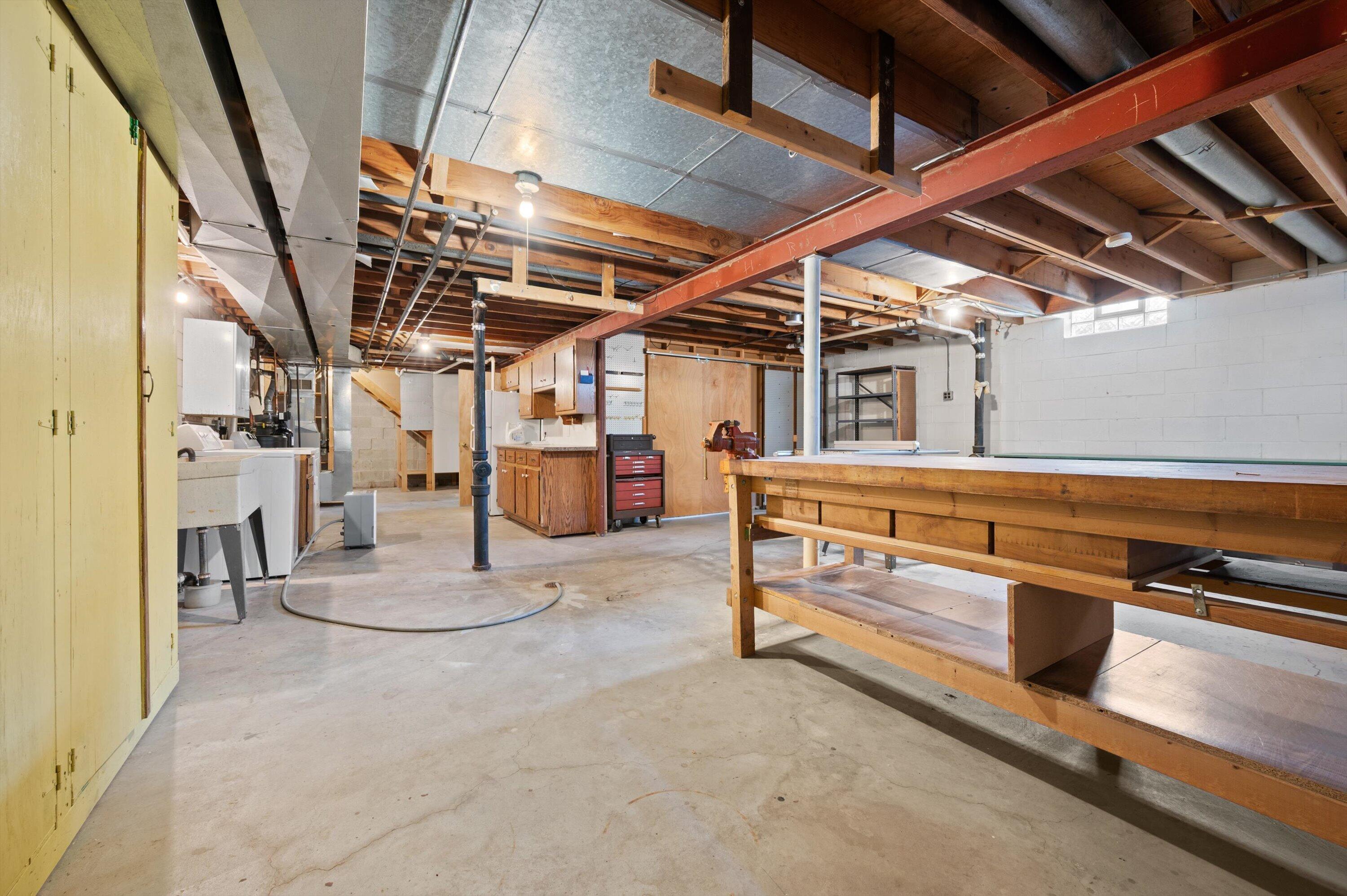 1507 Mohawk Ln