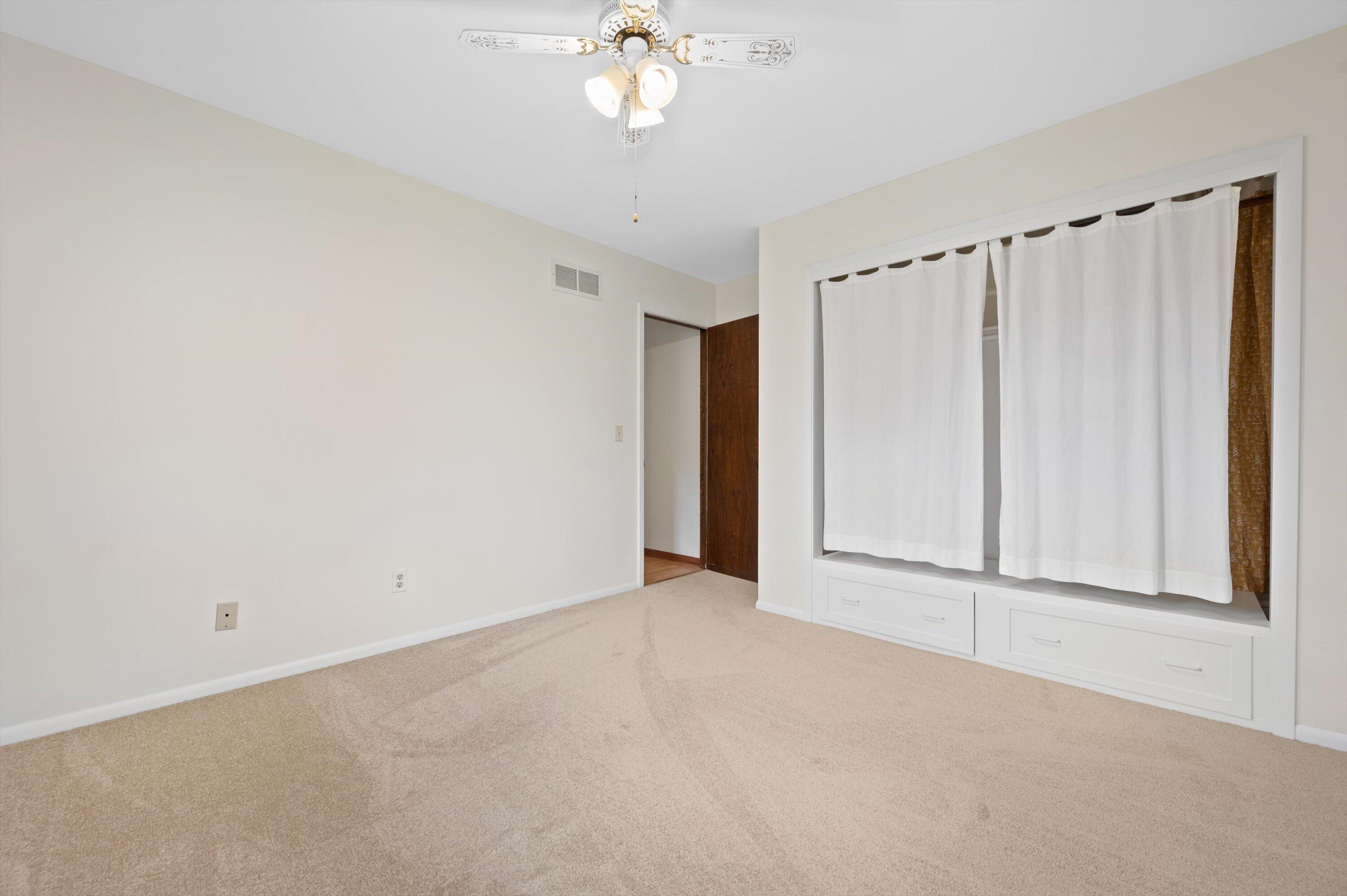 1507 Mohawk Ln