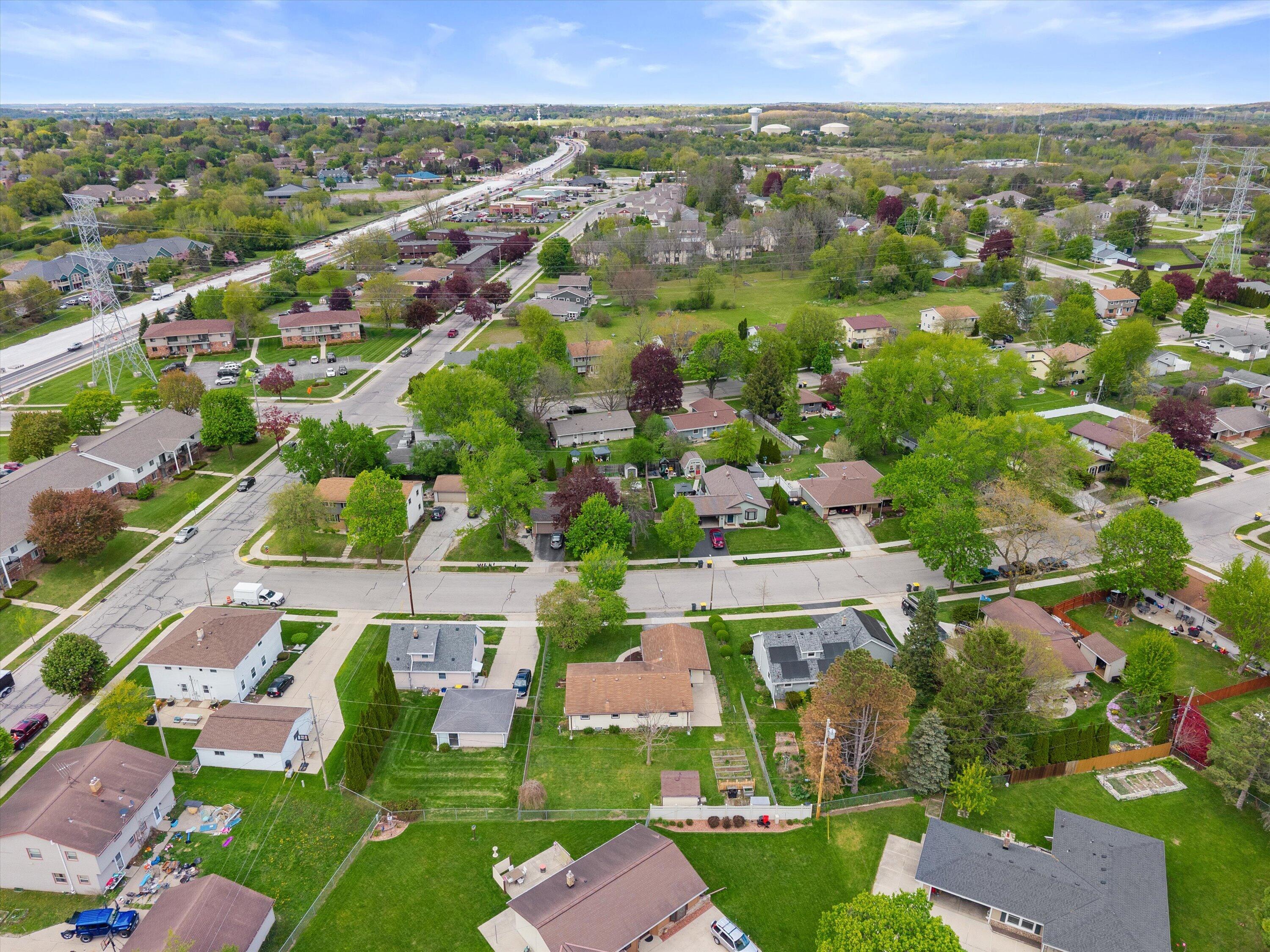 1507 Mohawk Ln