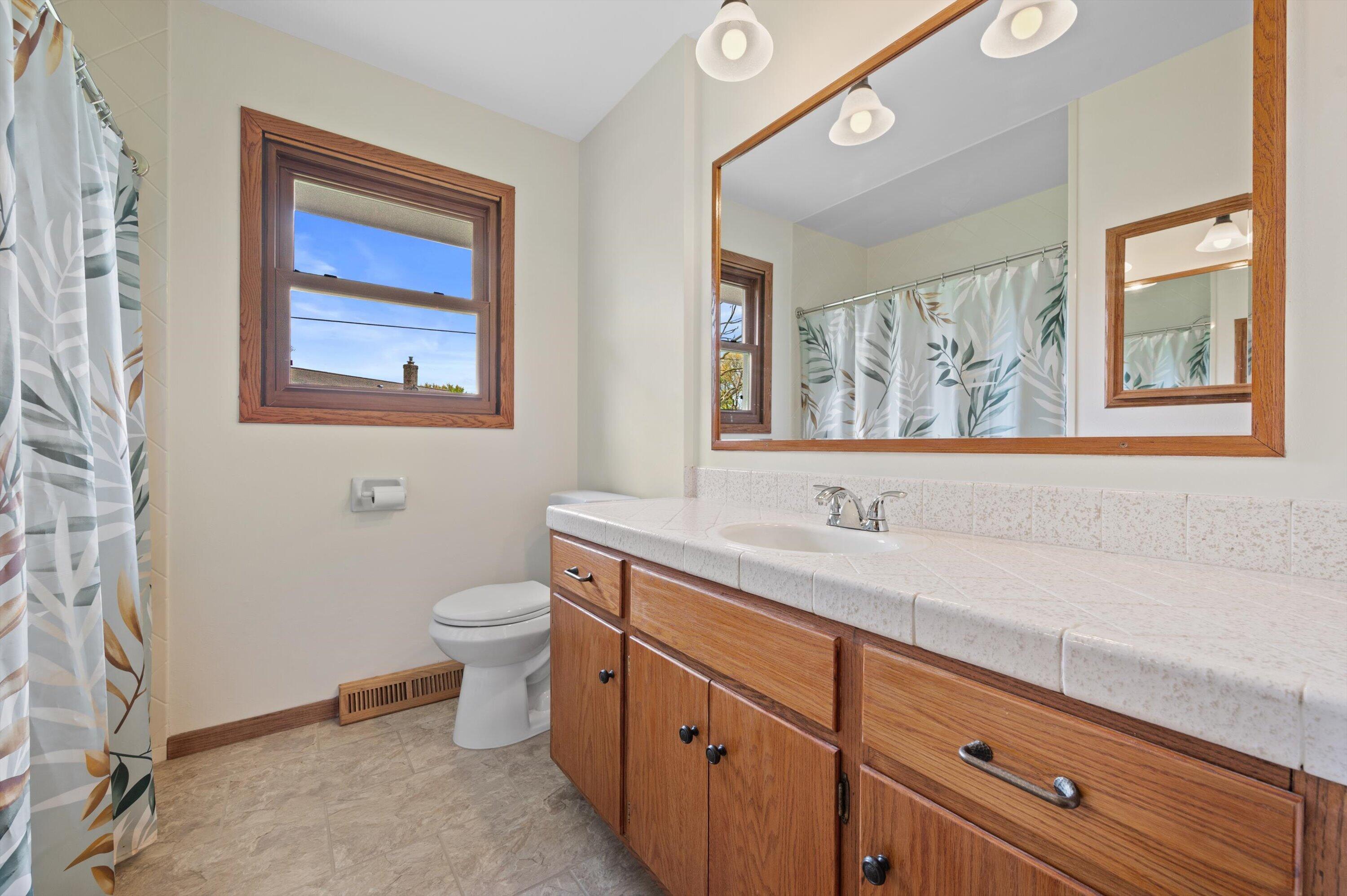 1507 Mohawk Ln