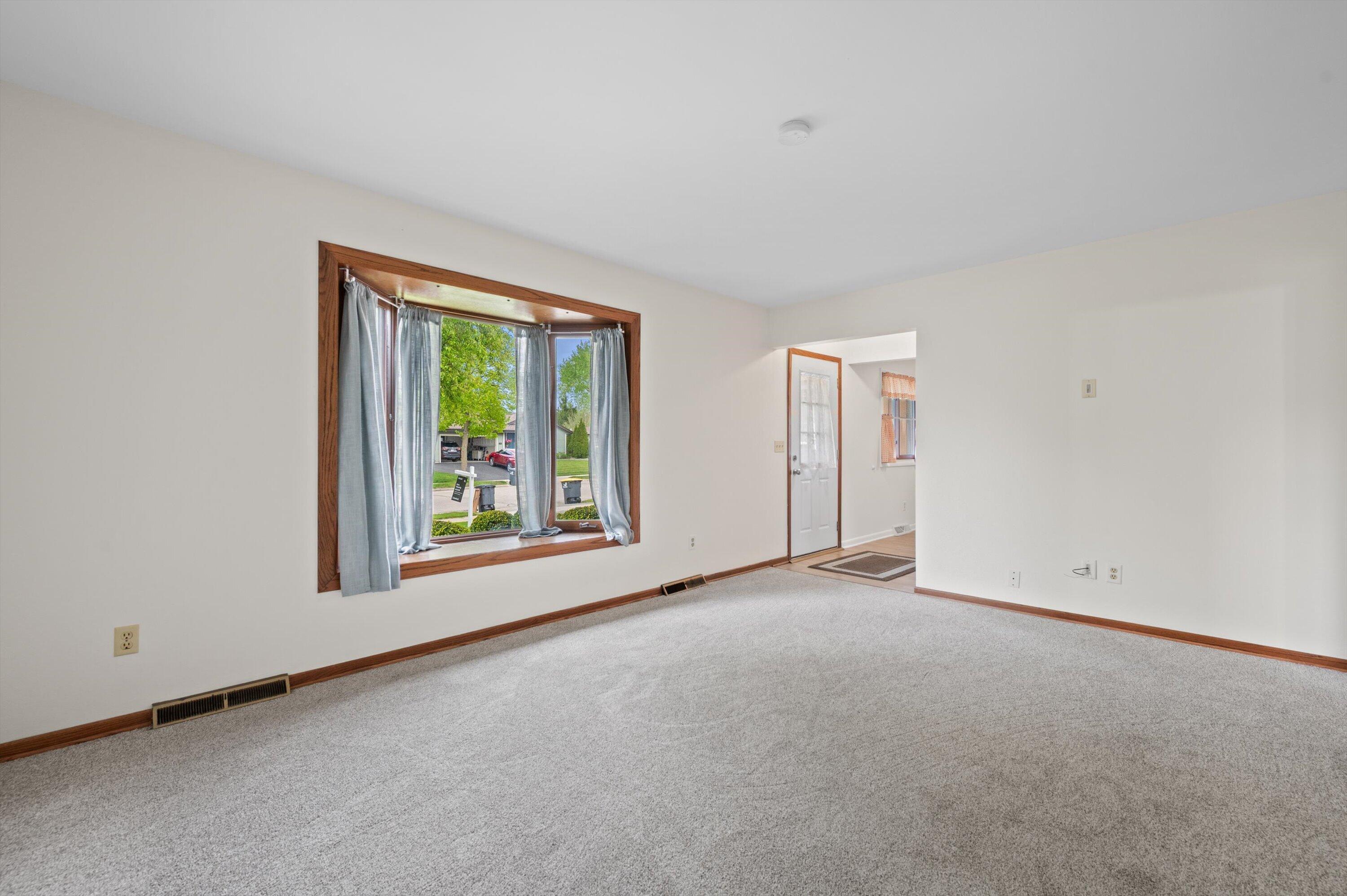 1507 Mohawk Ln