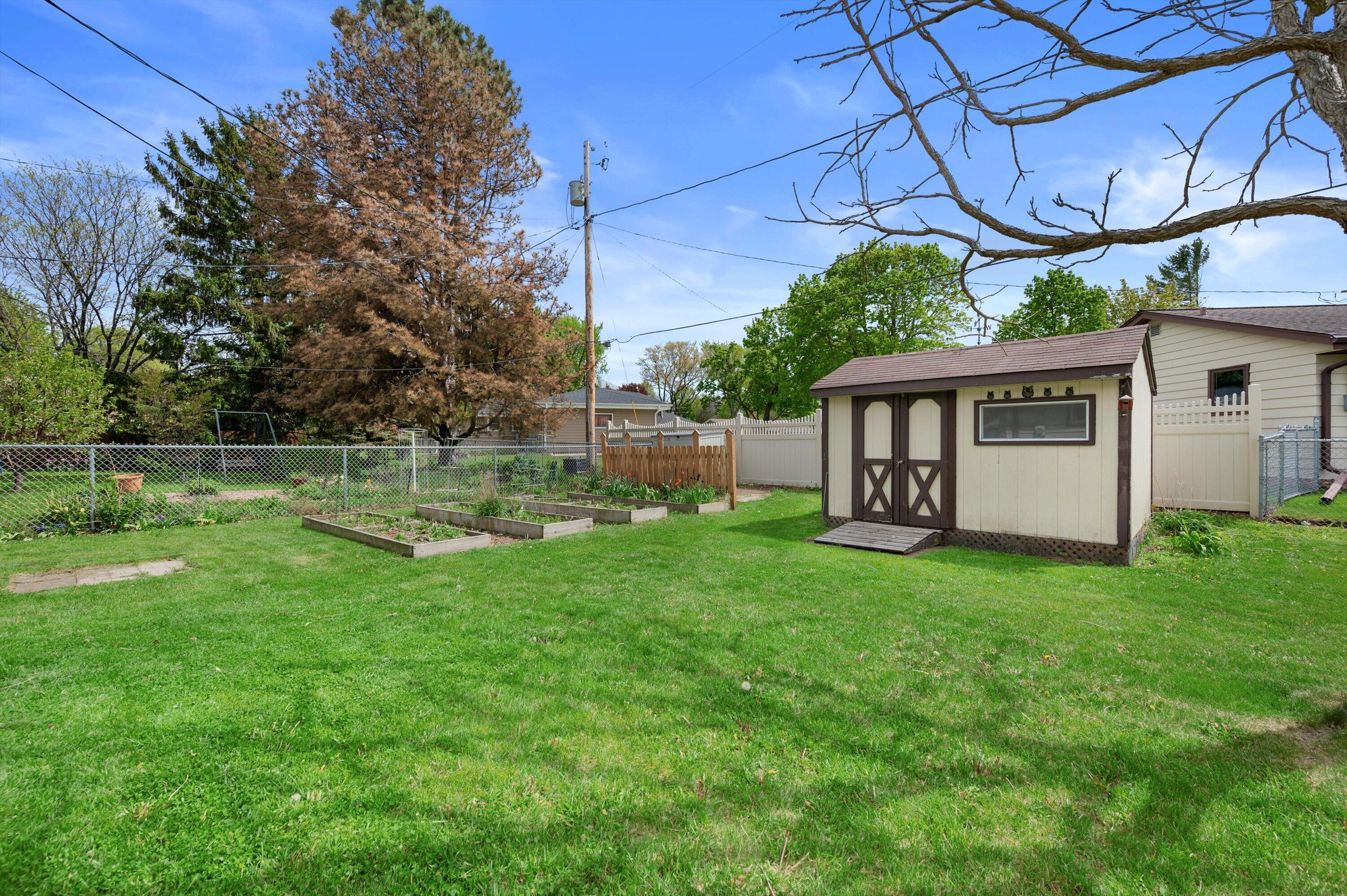 1507 Mohawk Ln