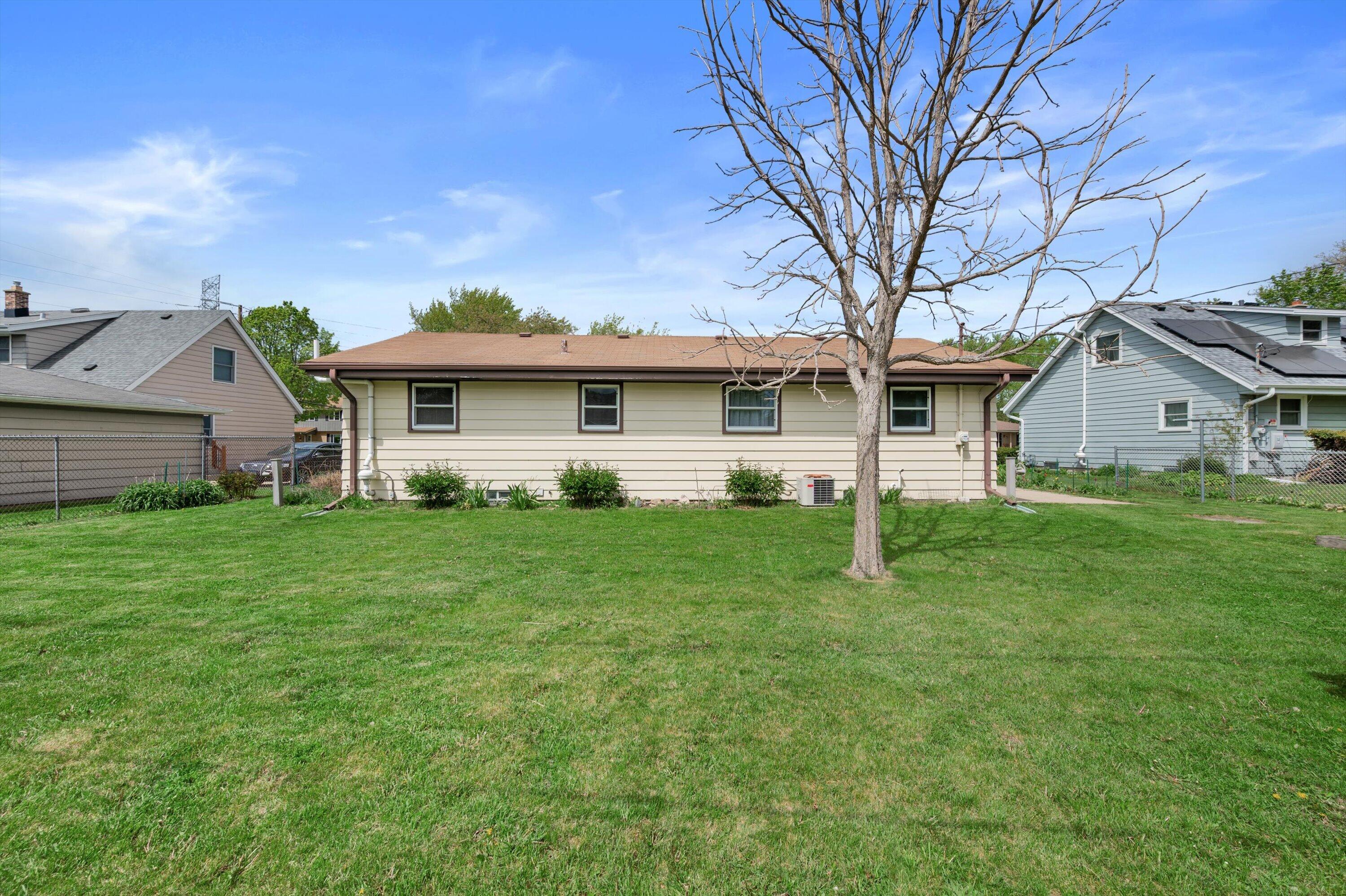 1507 Mohawk Ln