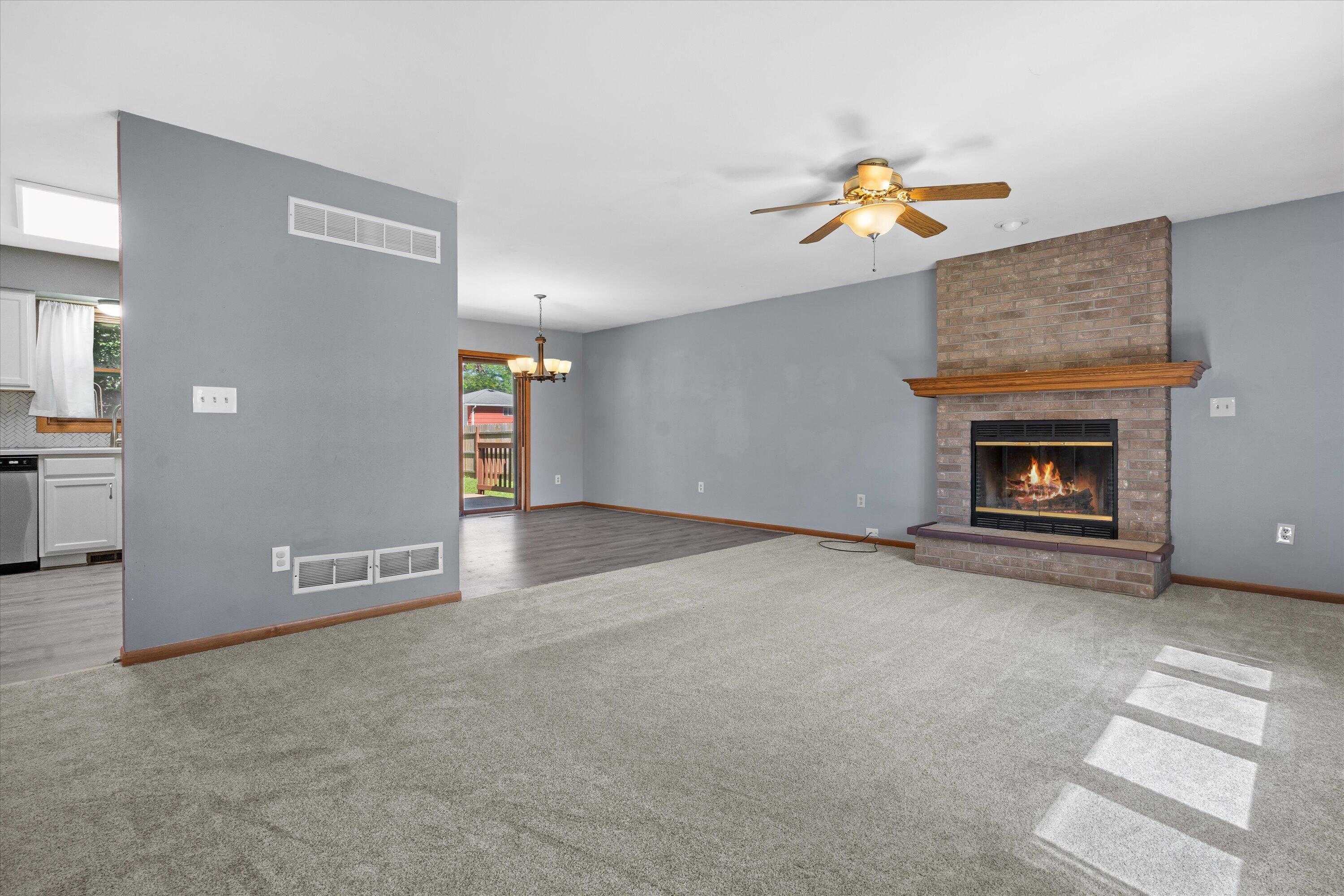 1415 S 167th St