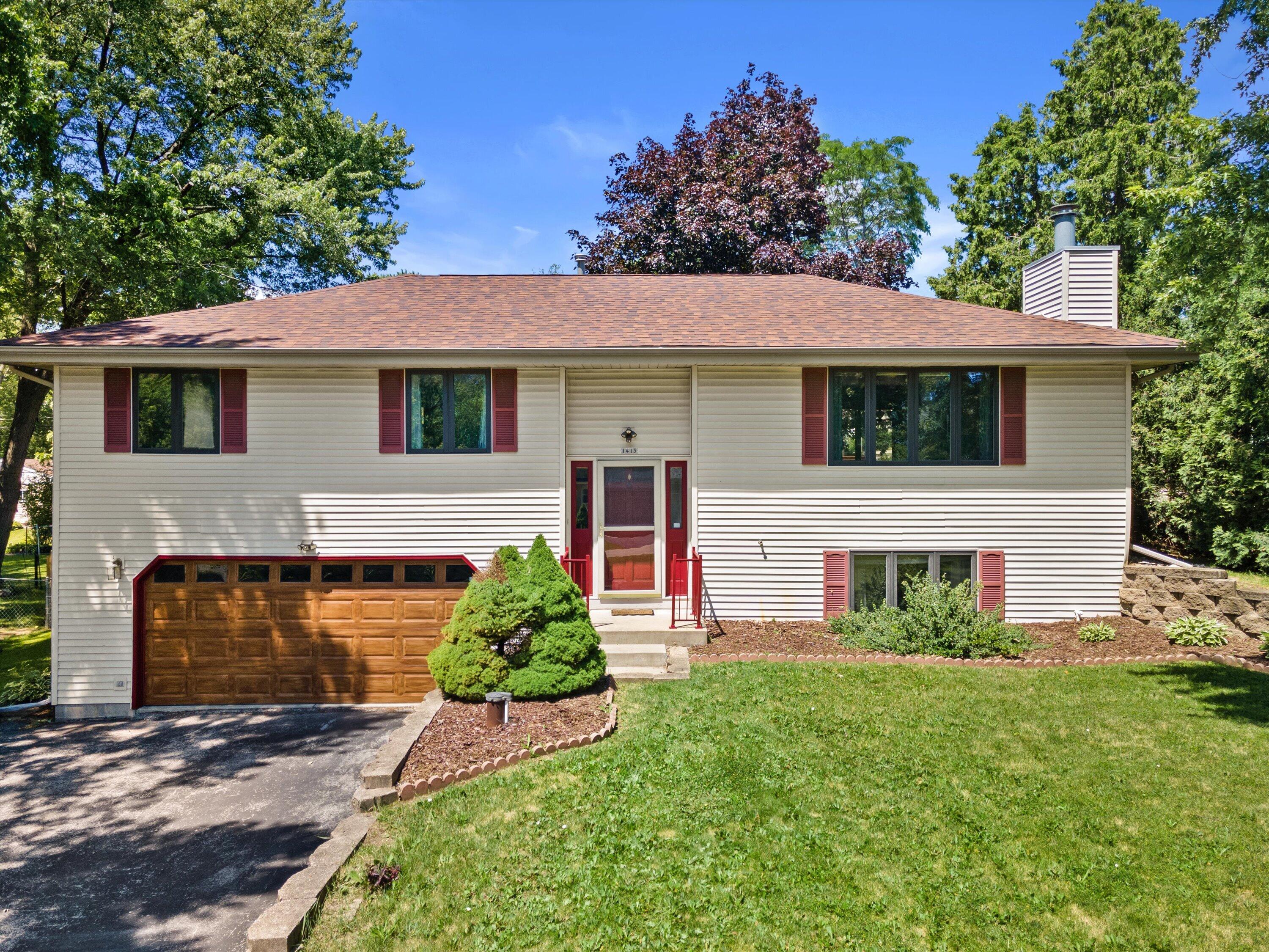 1415 S 167th St